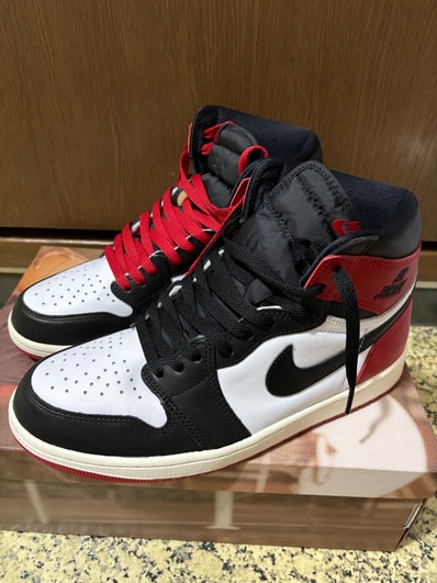 Nike Air Jordan 1 Retro High OG "Black Toe Reimagined"