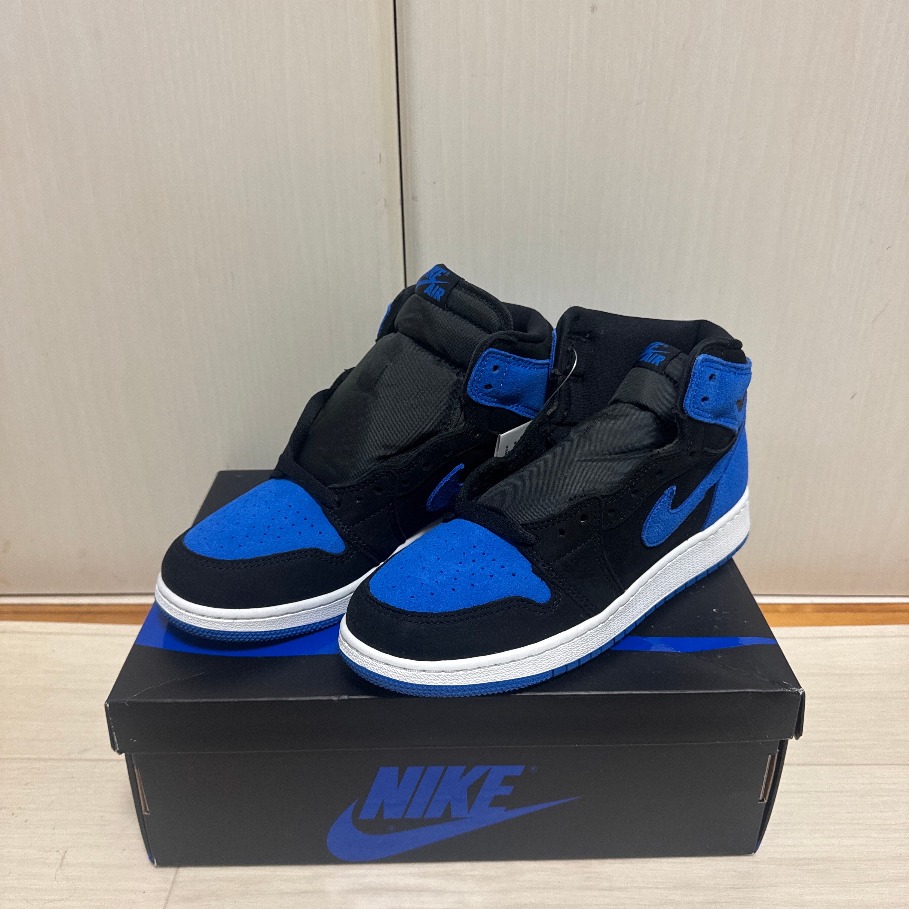 ナイキ エアジョーダン1 レトロ ハイ OG "ロイヤル リイマジンド"