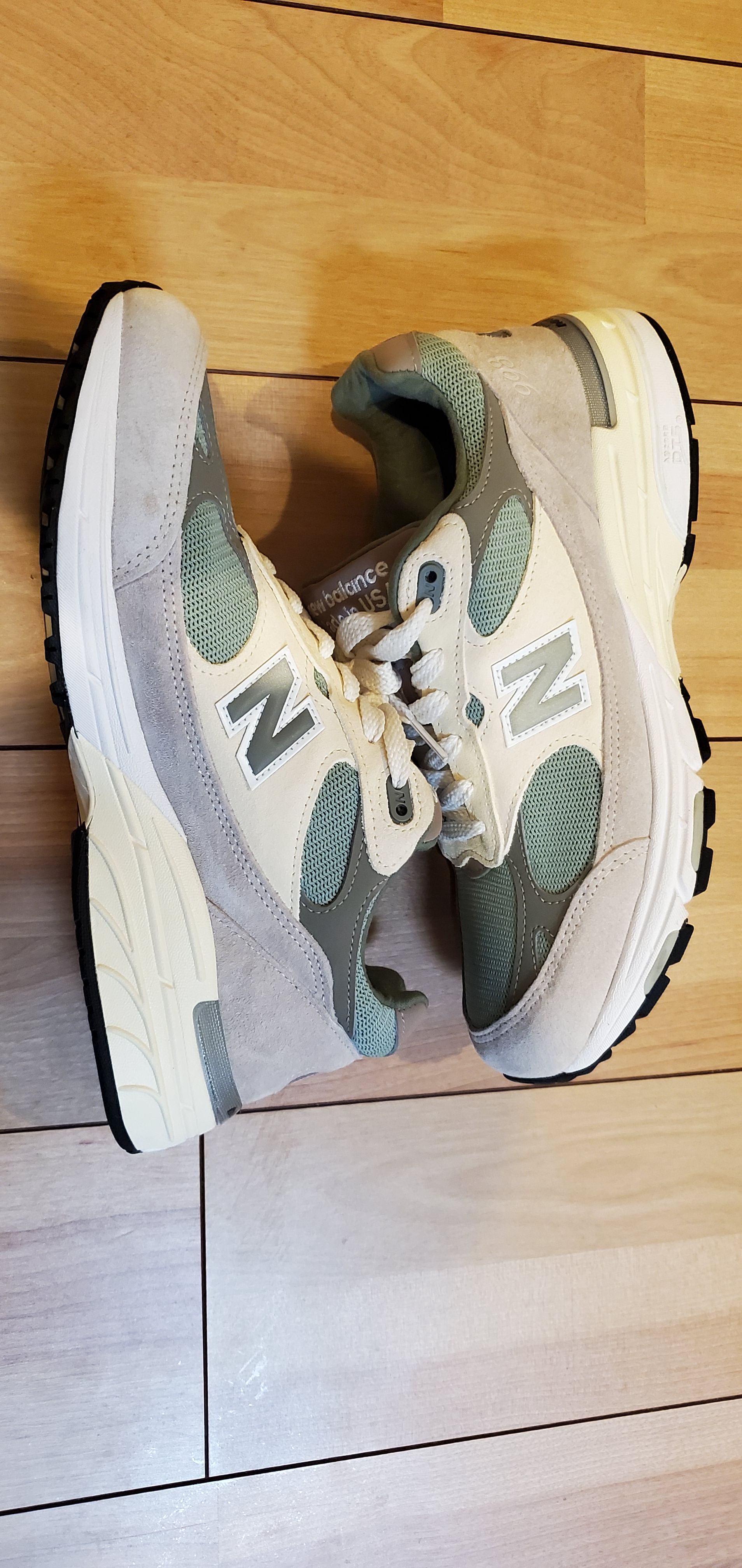 KITH × New Balance 993 "Spring 101"