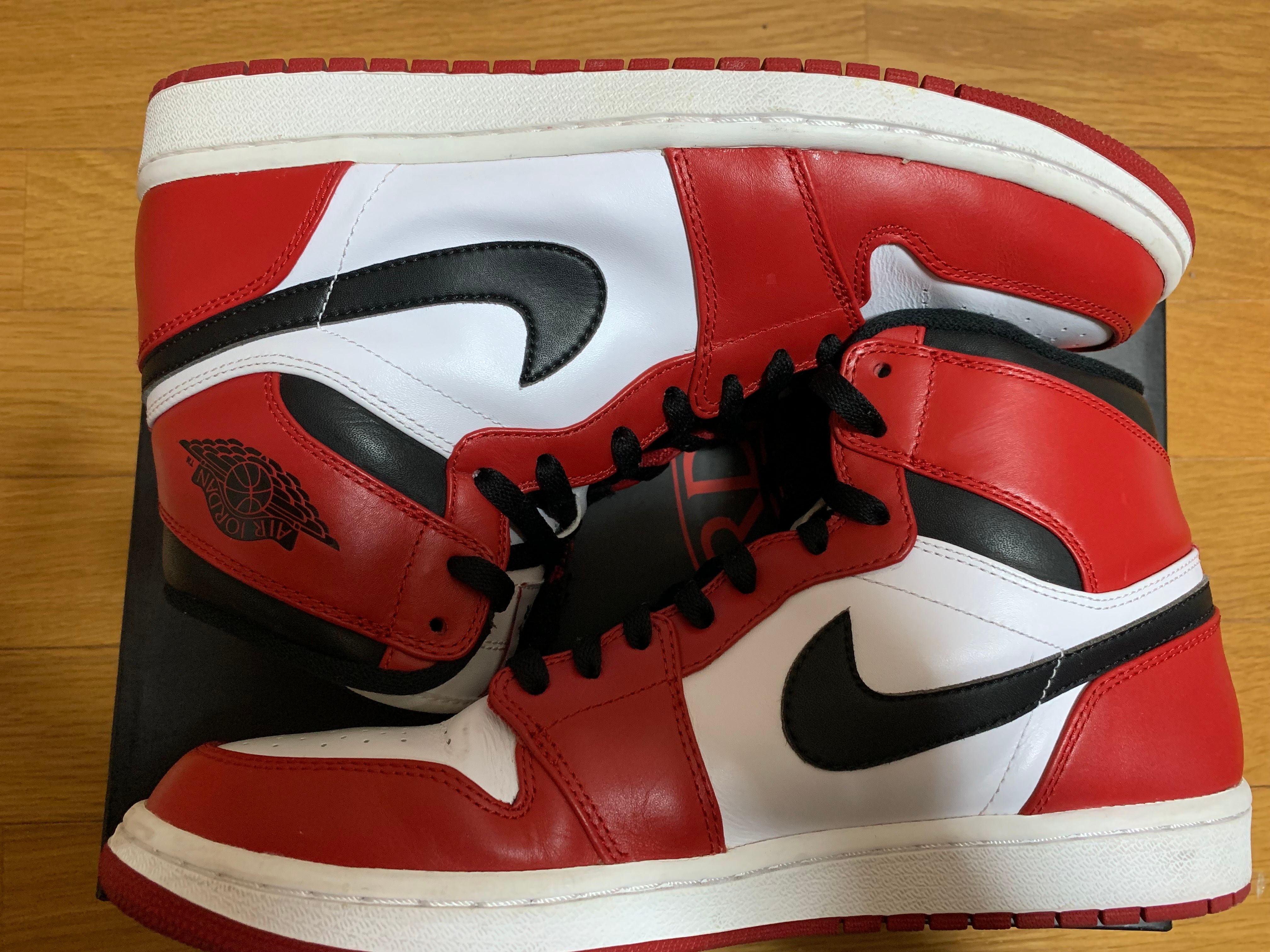 Nike Air Jordan 1 Retro High "Chicago" (2013)