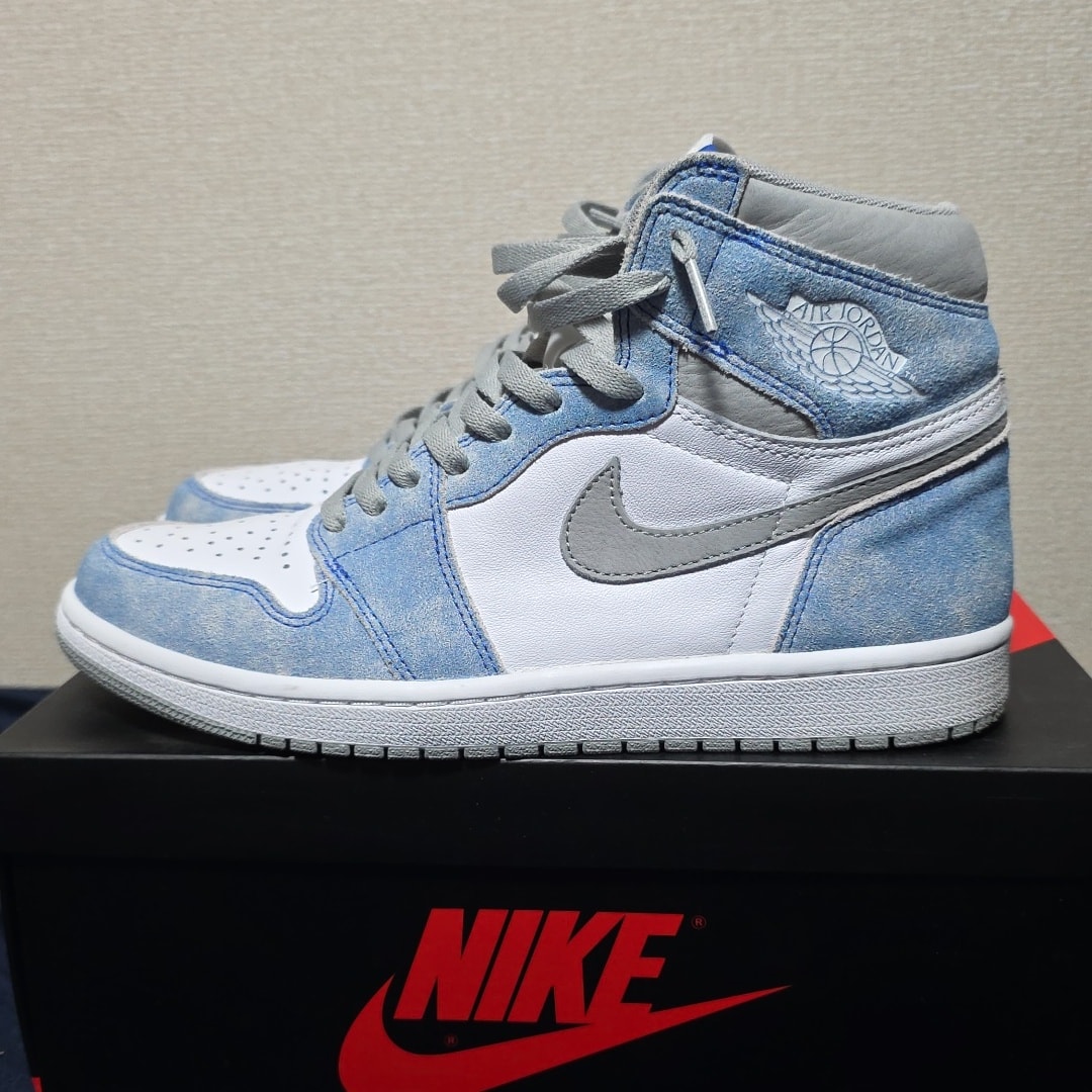 Nike Air Jordan 1 High OG "Hyper Royal"