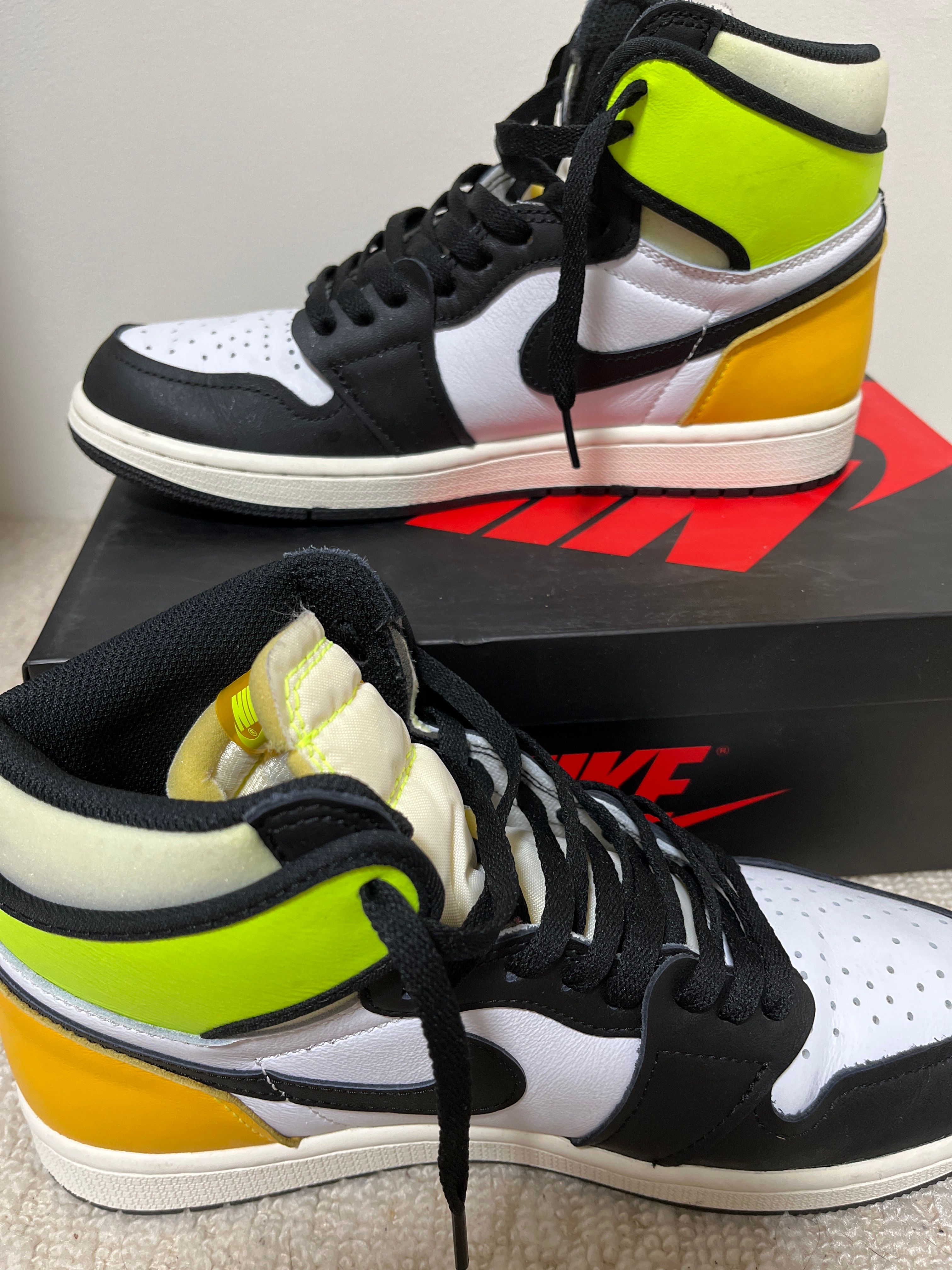 Nike Air Jordan 1 High OG "Volt Gold"