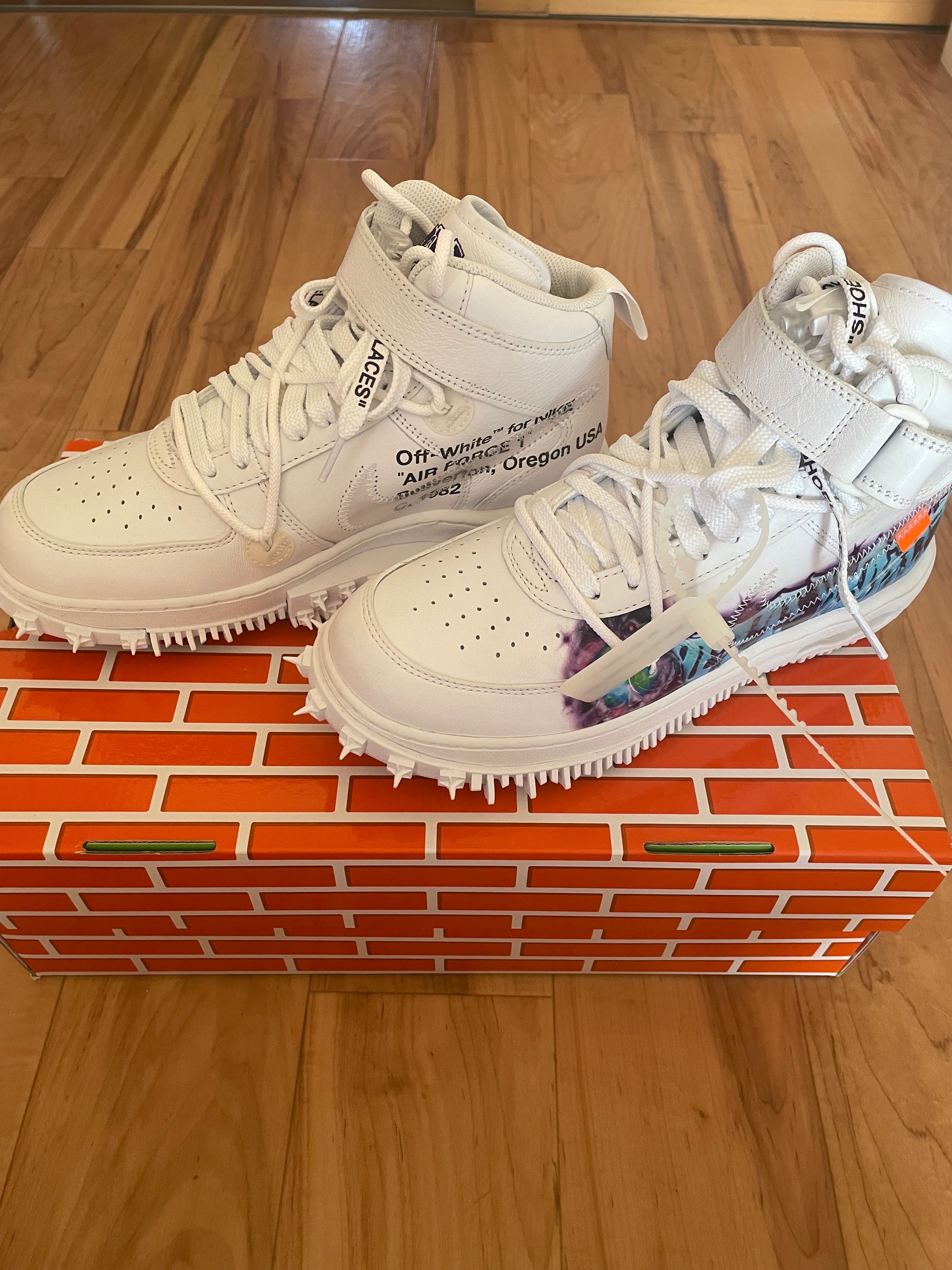 Off-White × Nike Air Force 1 Mid "Graffiti"