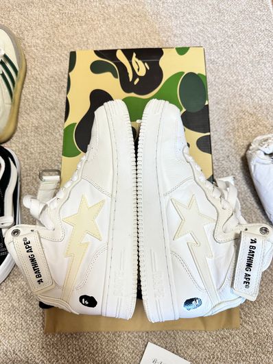 A BATHING APE®︎ BAPE STA Mid "White"