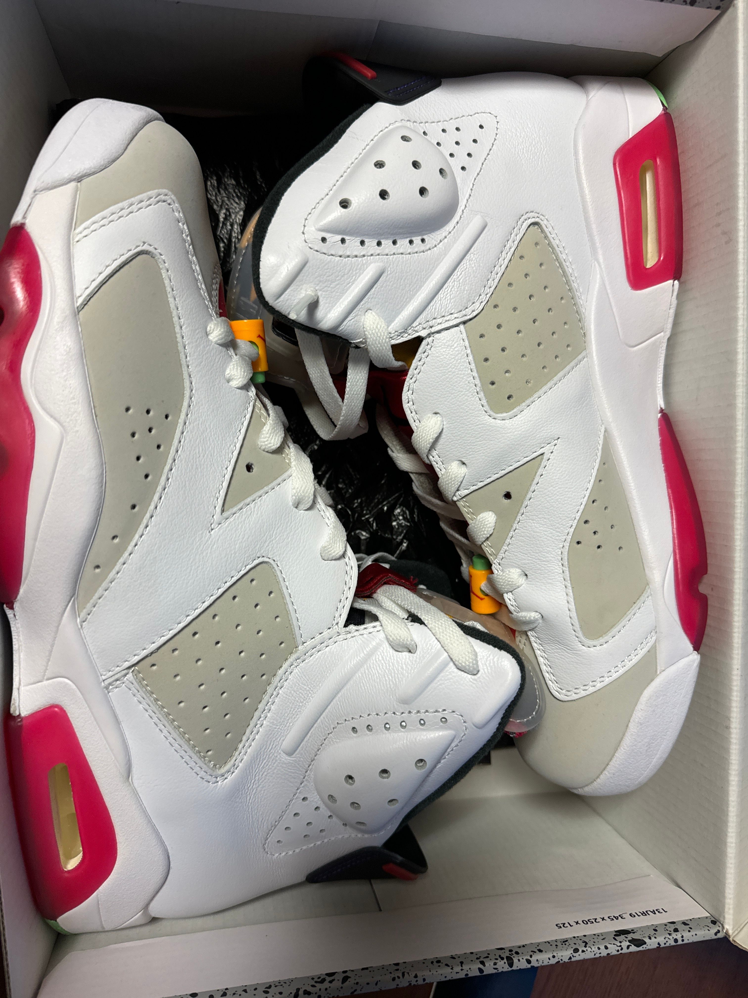 Nike Air Jordan 6 "Neutral Grey/Hare" 
