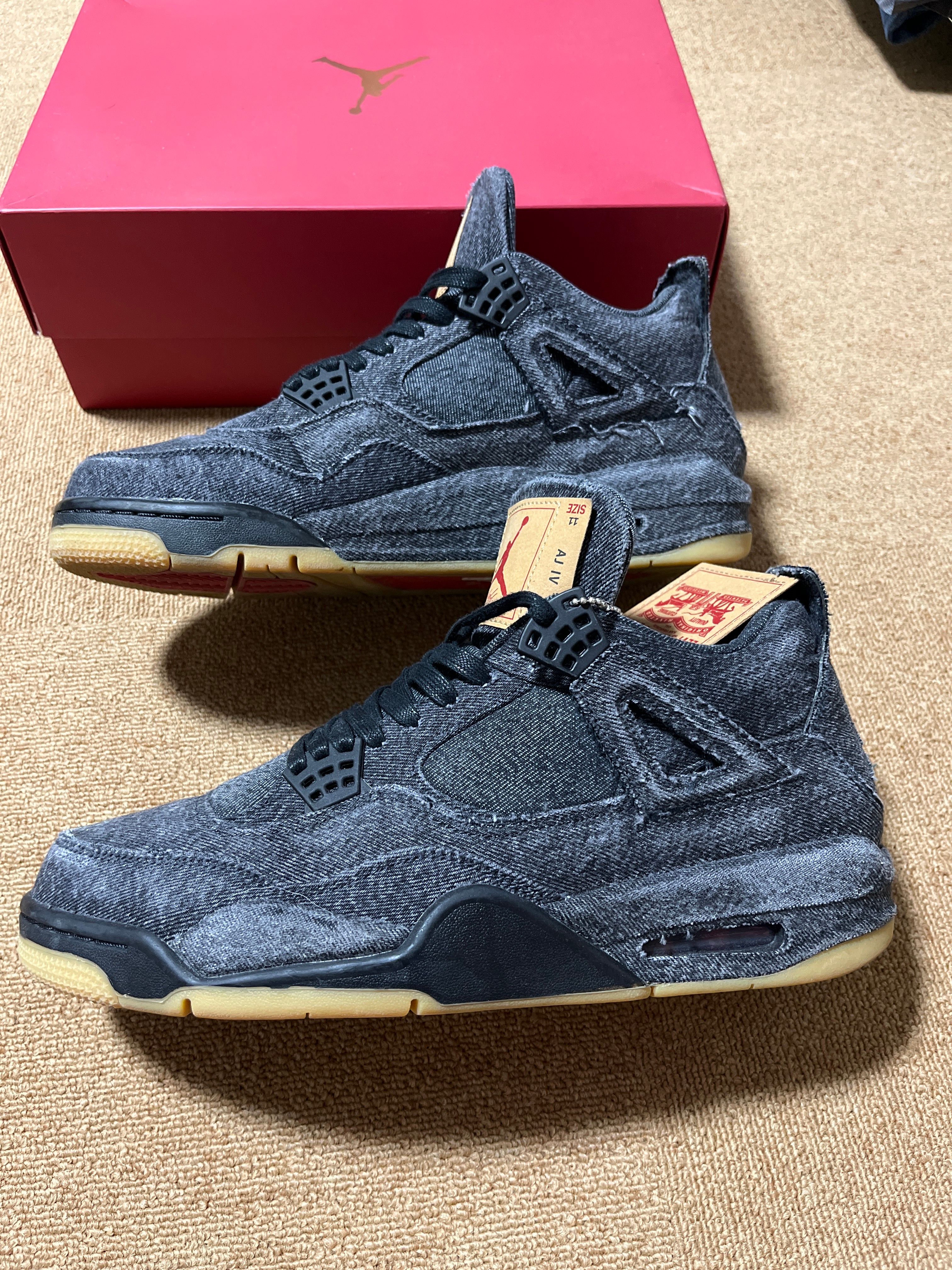 Nike × Levi's Air Jordan 4 "Black Denim" (Tag: ®)
