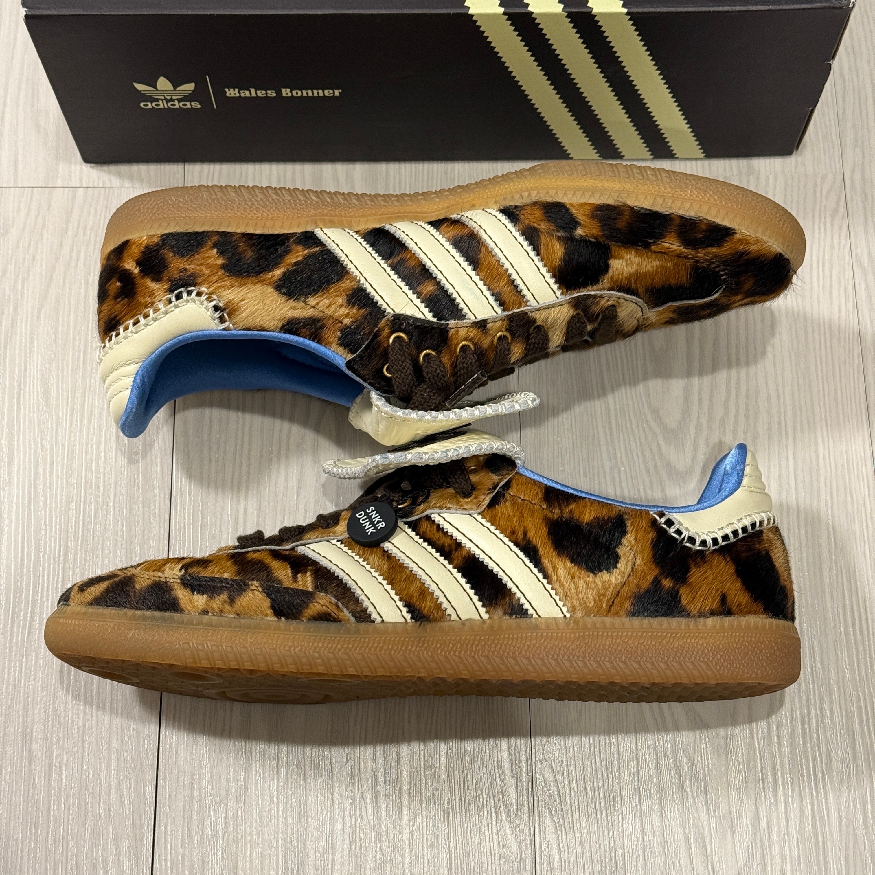 ウェールズ・ボナー × アディダス サンバ ポニー レオ ロー "ダークブラウン/クリームホワイト"