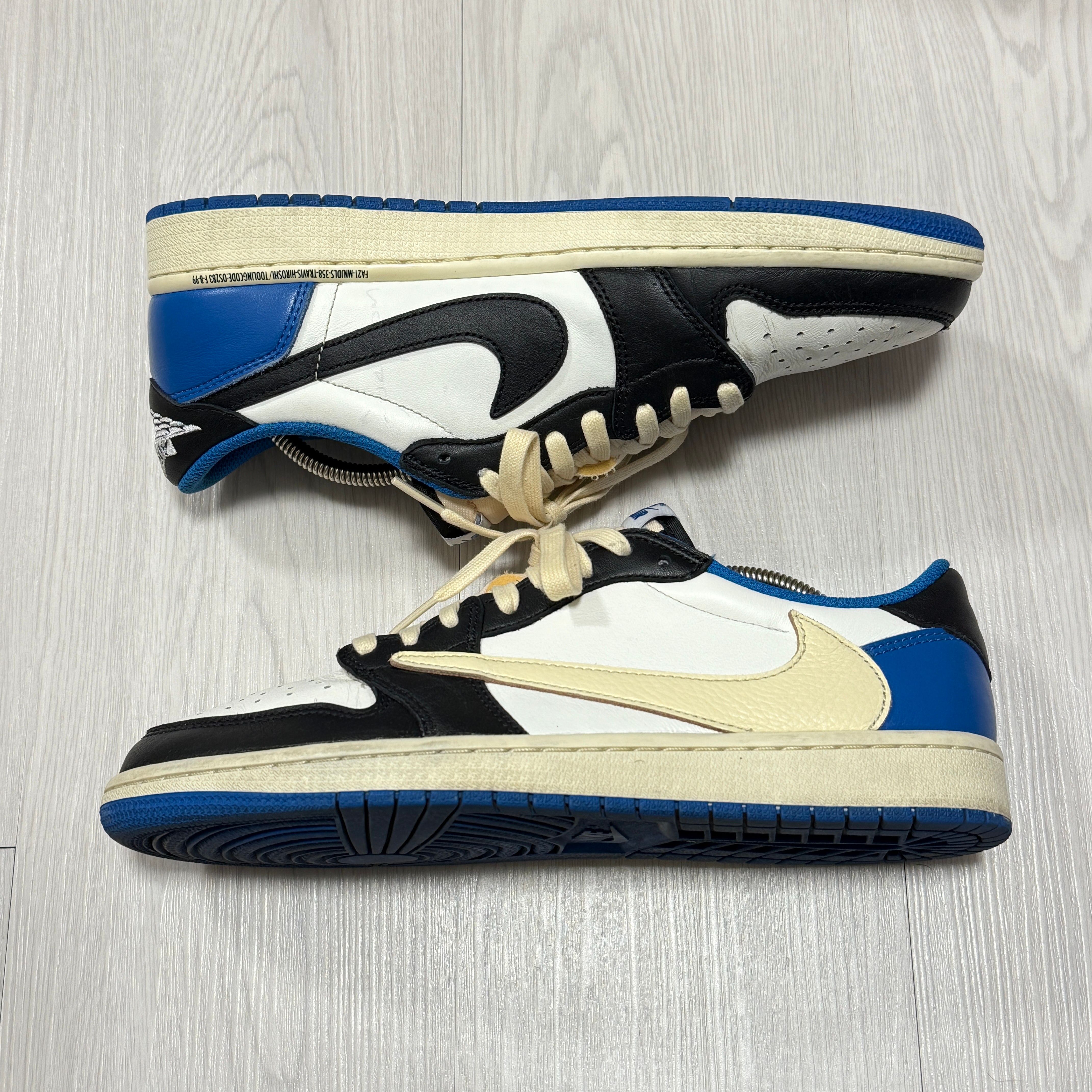 Travis Scott × fragment design × Nike Air Jordan 1 Low OG SP "Military Blue"