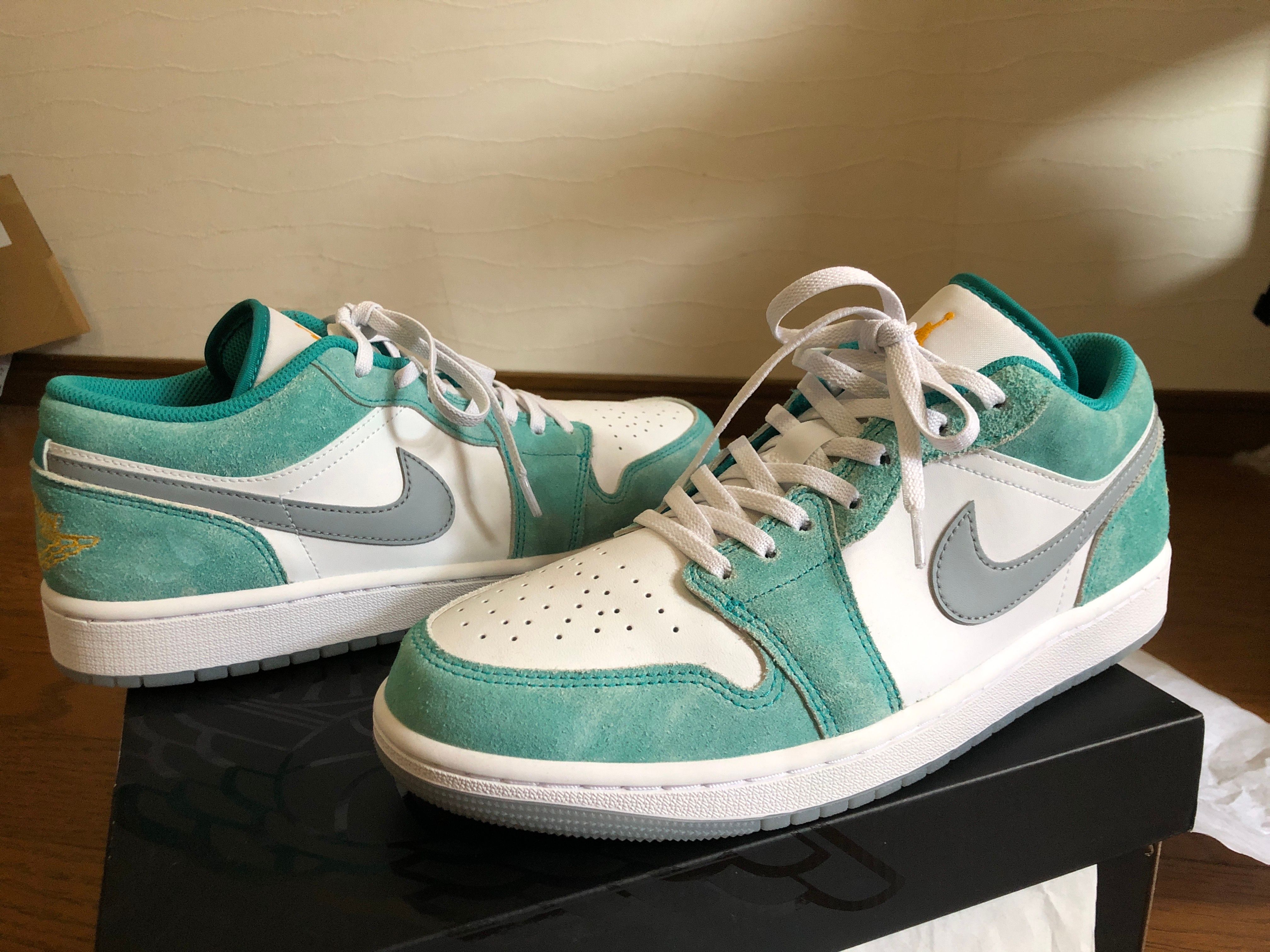 Nike Air Jordan 1 Low SE "New Emerald"