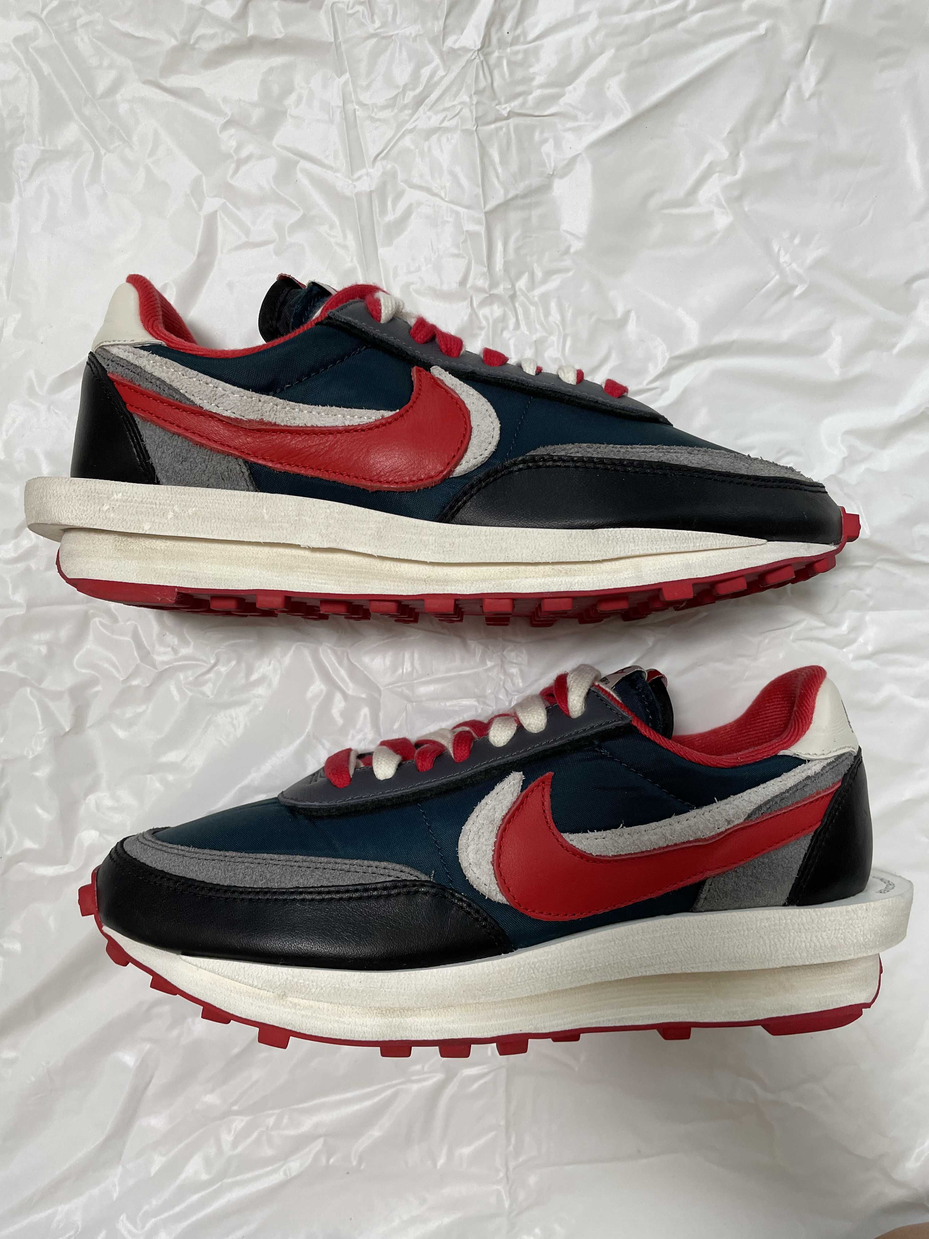 UNDERCOVER × sacai × Nike LD Waffle "Midnight Spruce/Pale Ivory-Dark Grey-University Red"