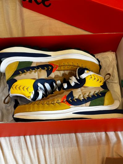 Jean-Paul Gaultier × sacai × Nike VaporWaffle "Sesame/Multi Color"