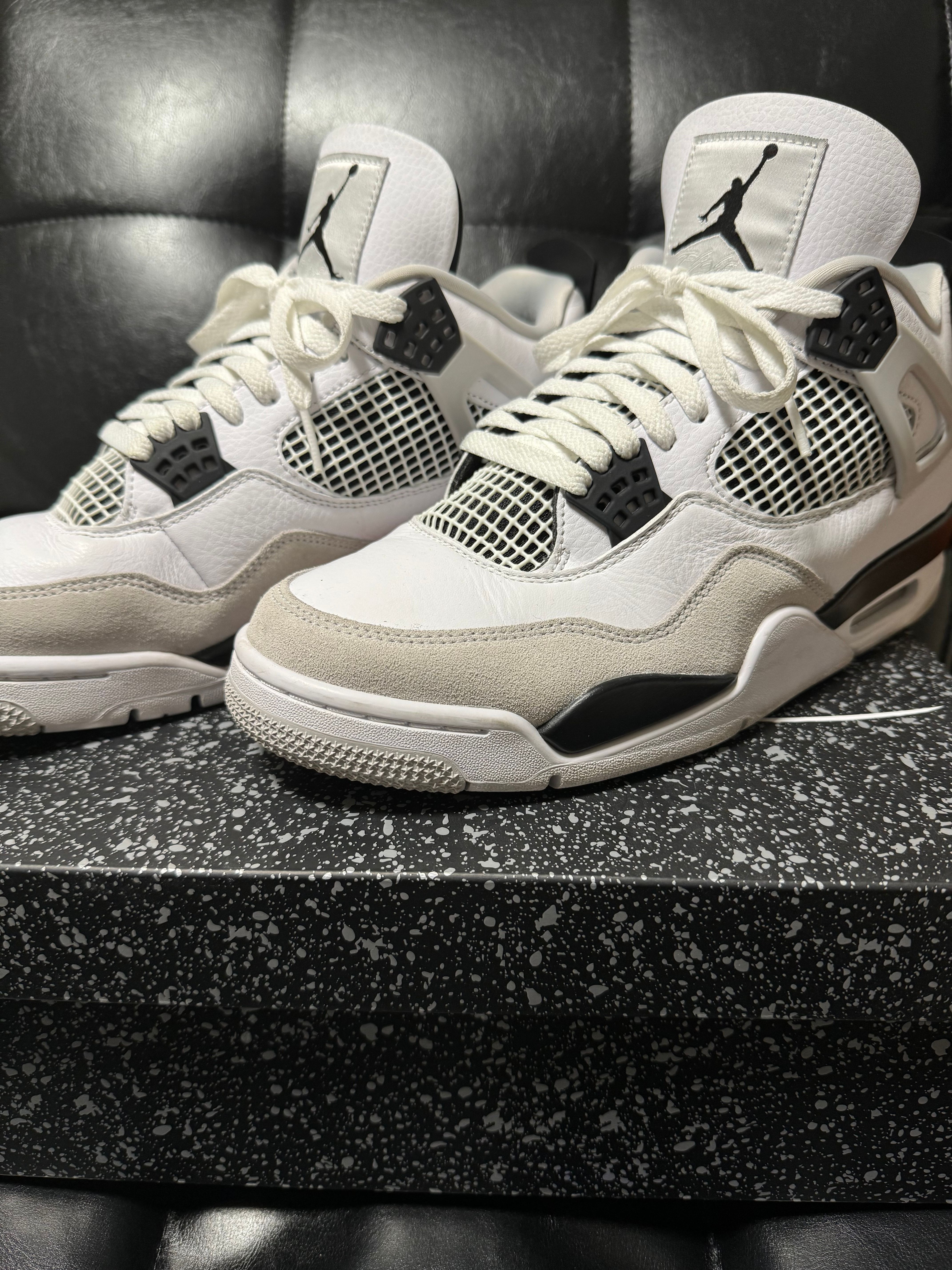 Nike Air Jordan 4 "Military Black"