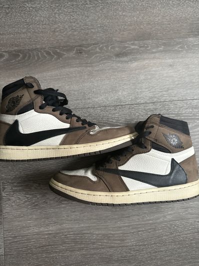 Travis Scott × Nike Air Jordan 1 Retro High OG TS SP "Sail/Dark Mocha"