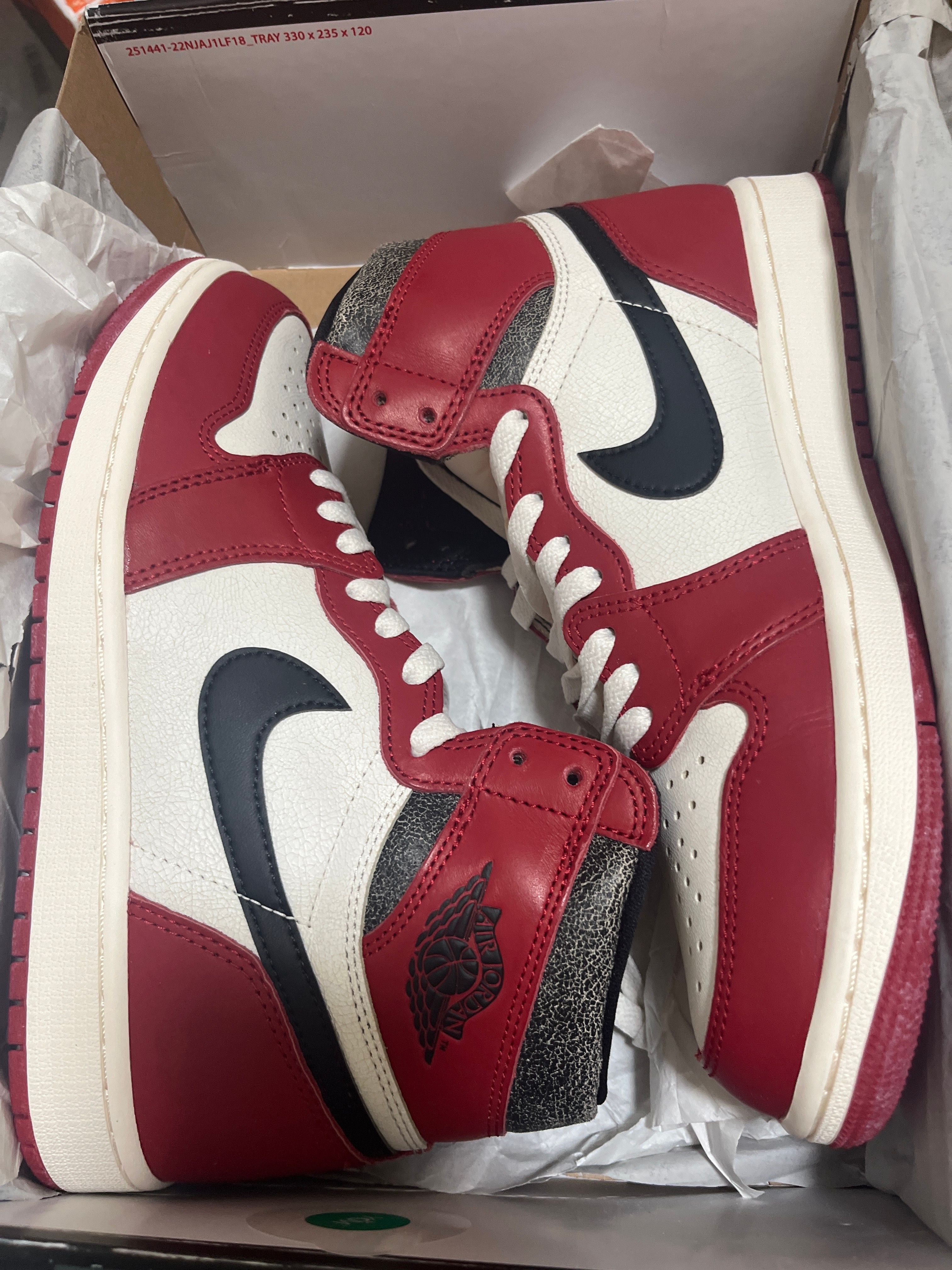 Nike Air Jordan 1 High OG "Lost & Found/Chicago"