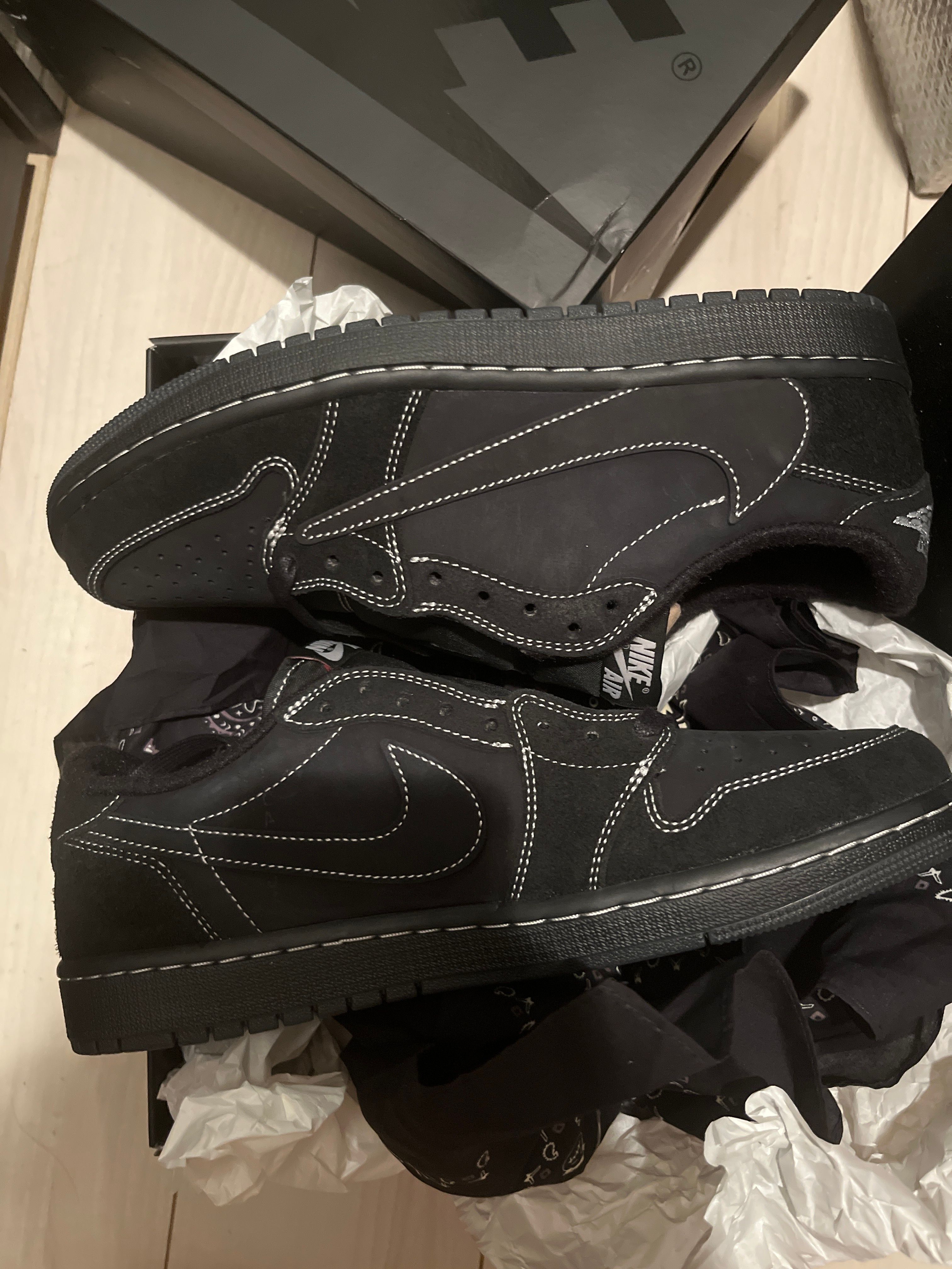 Travis Scott × Nike Air Jordan 1 Low OG SP "Black Phantom"