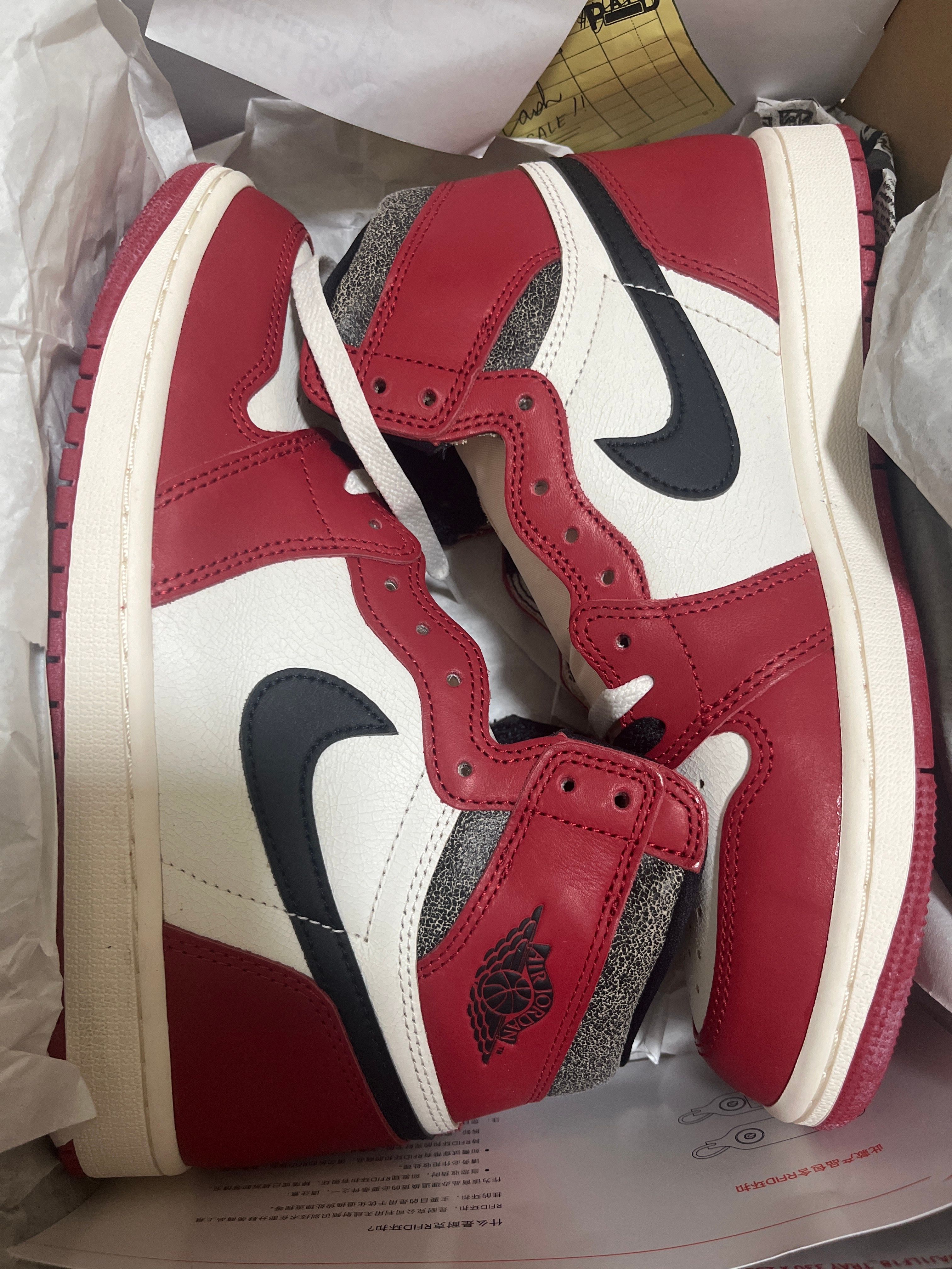 Nike Air Jordan 1 High OG "Lost & Found/Chicago"