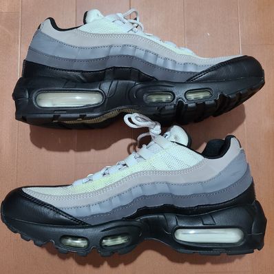 Nike Air Max 95 Essential "Black Grey"
