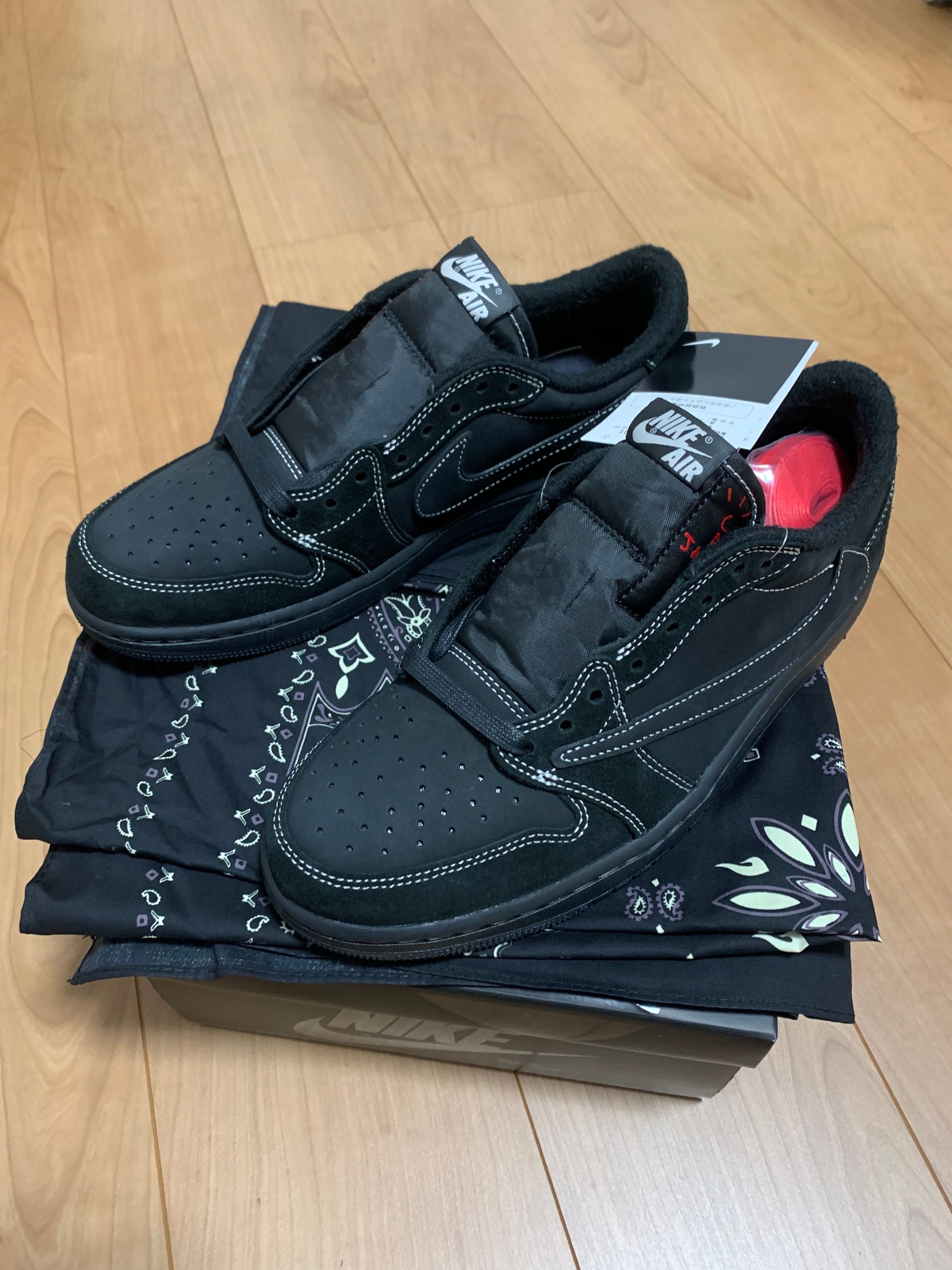 Travis Scott × Nike Air Jordan 1 Low OG SP "Black Phantom"