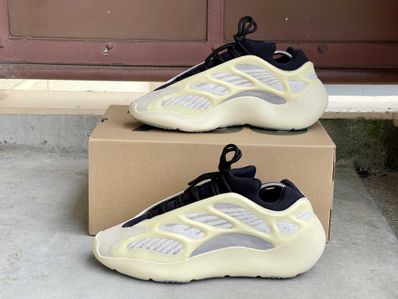 adidas YEEZY 700V3 "Azael"