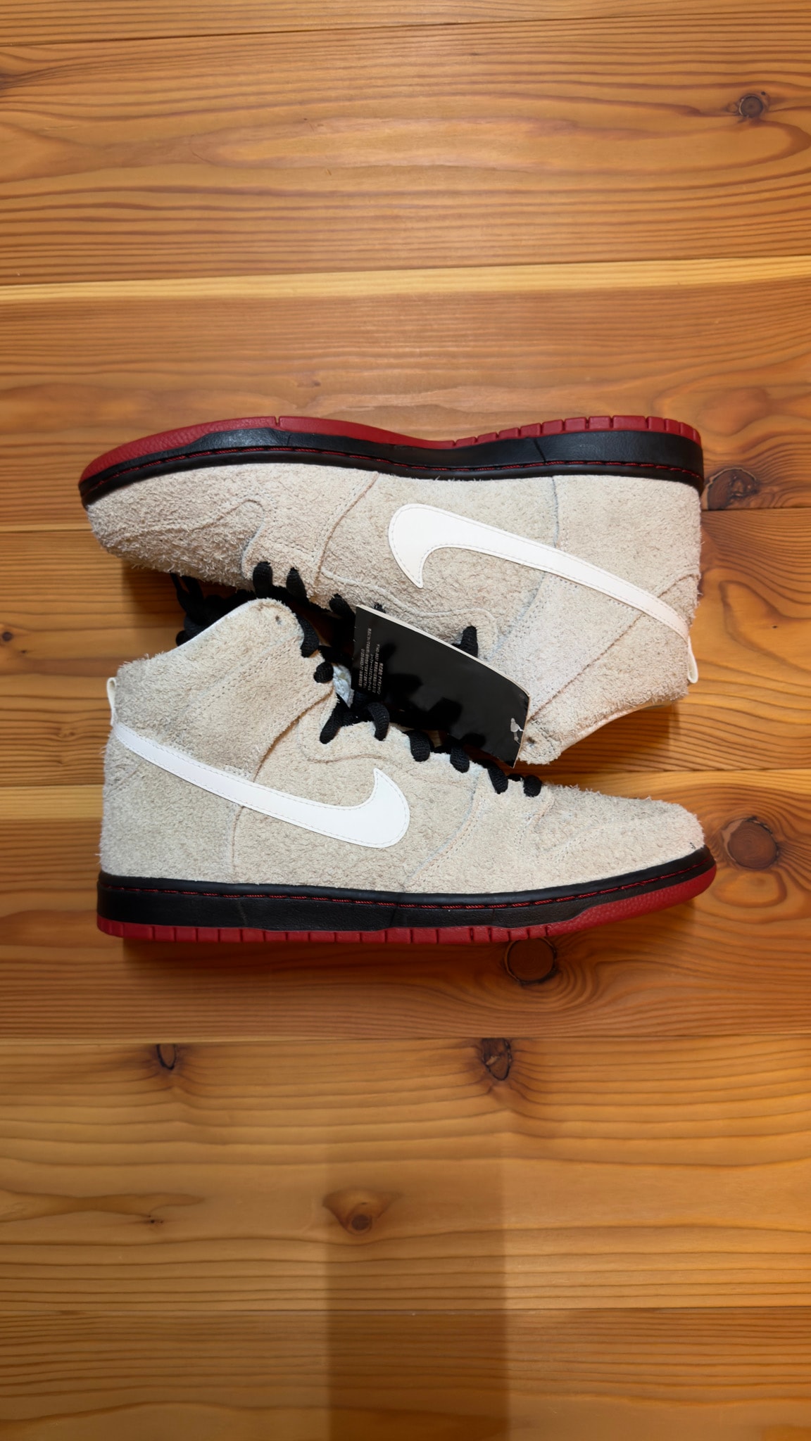Nike SB Dunk High "Black Sheep"