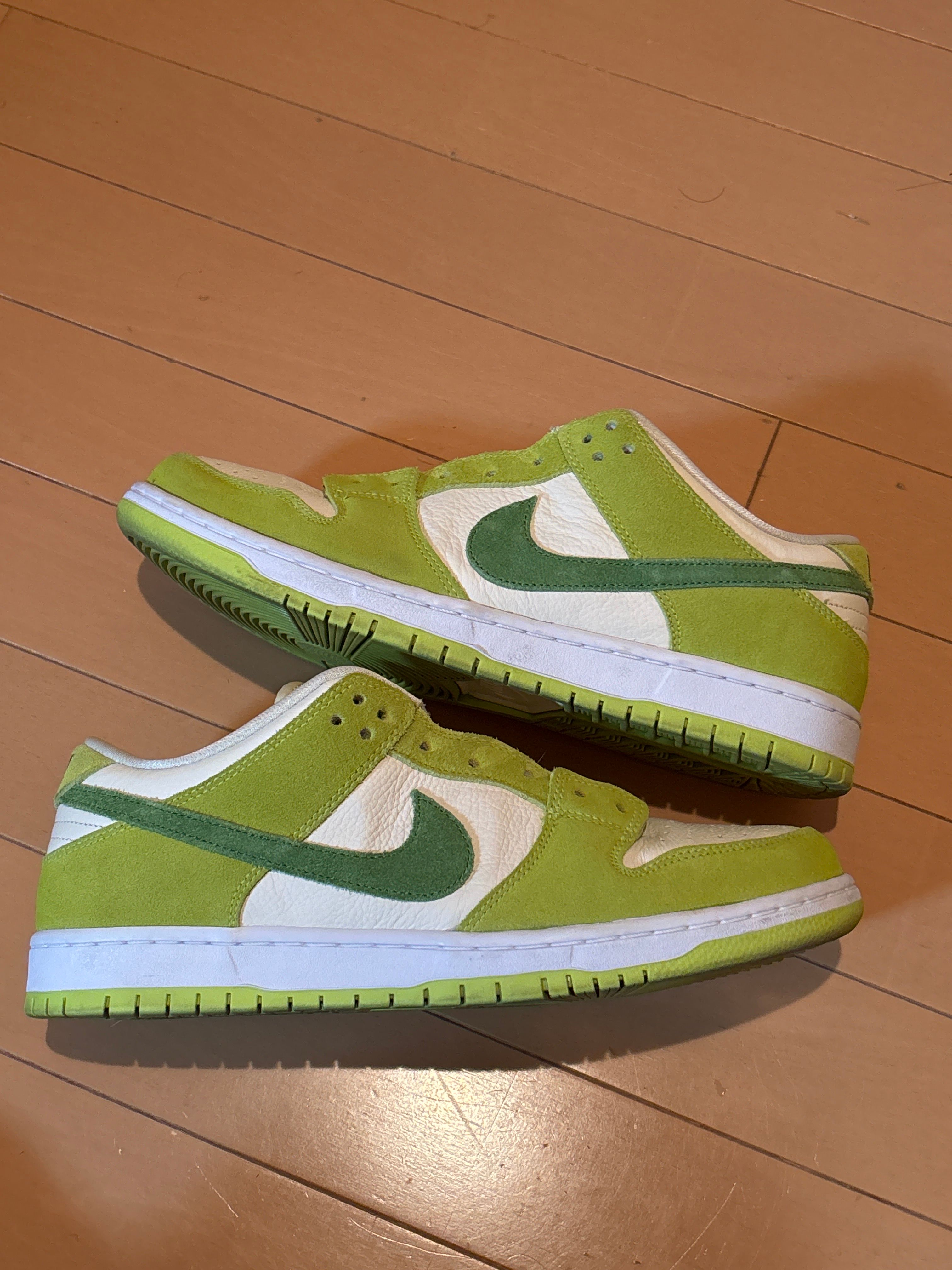 Nike SB Dunk Low "Green Apple"