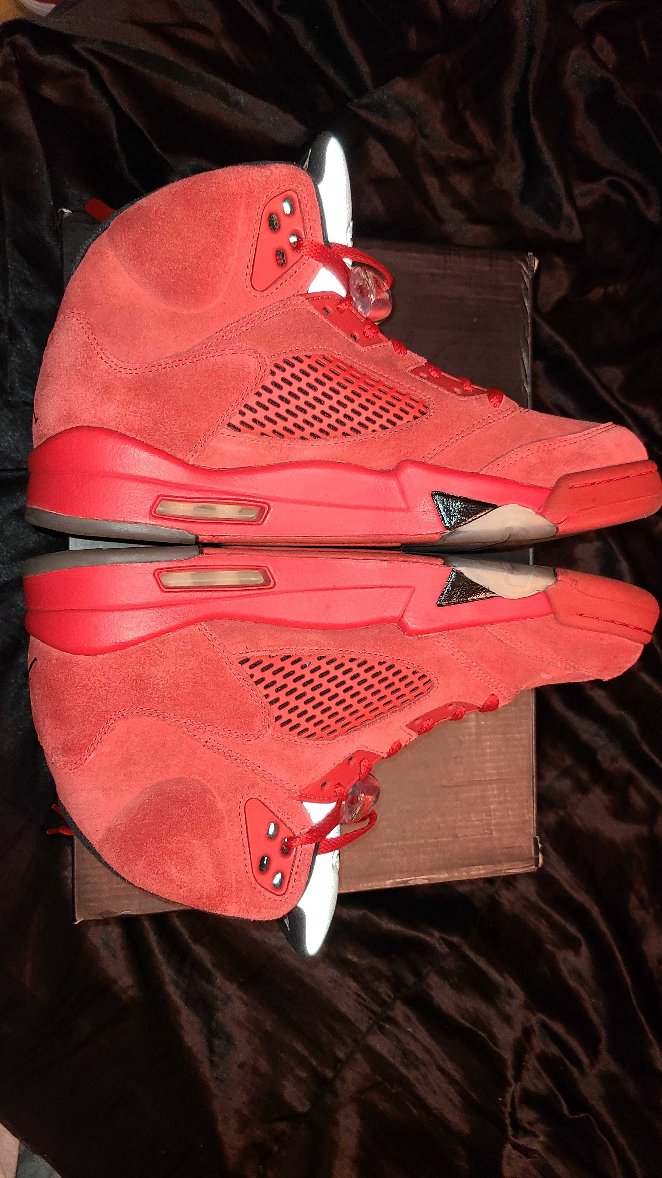 Nike Air Jordan 5 Ratro "Red Suede"