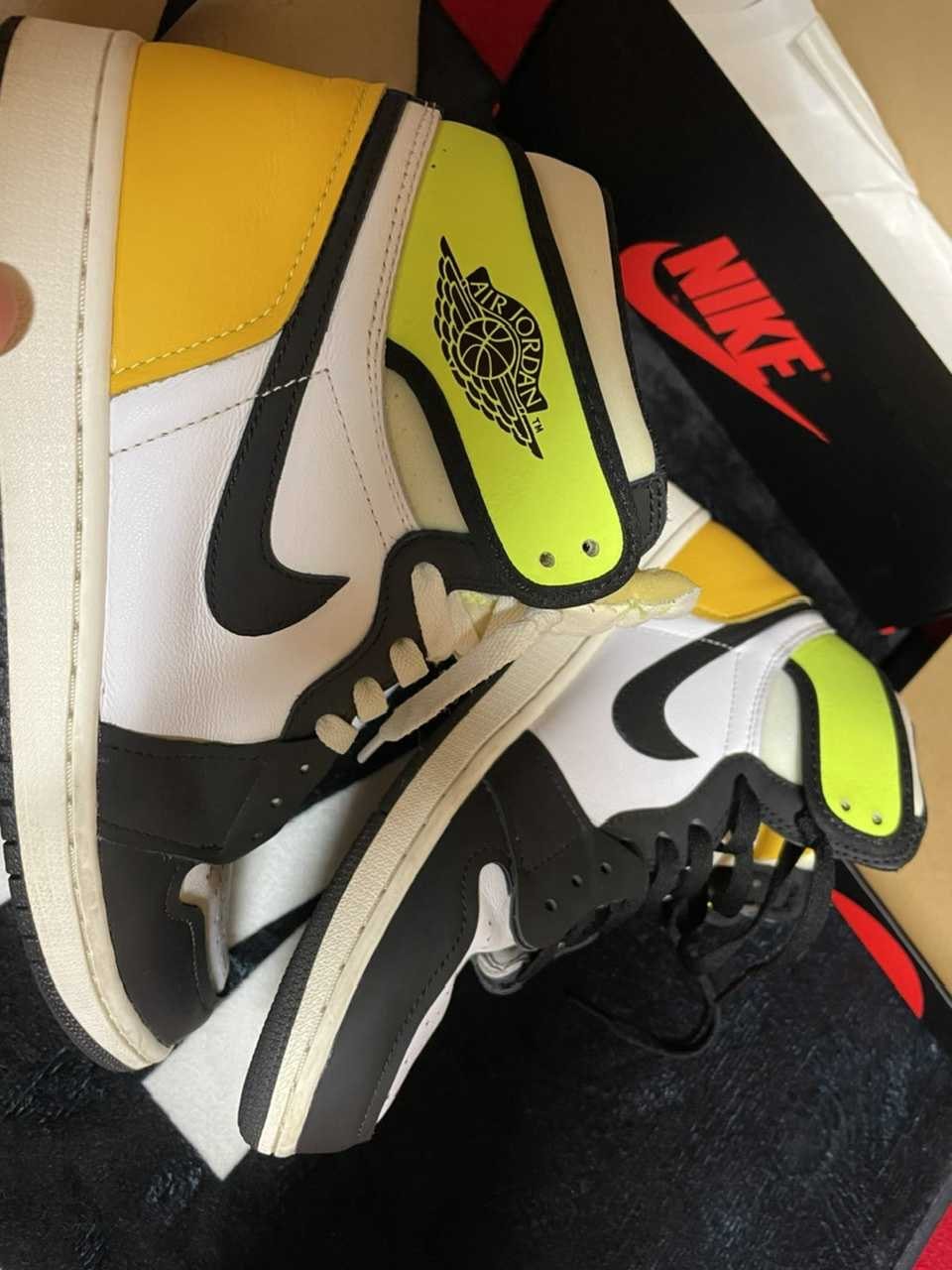 Nike Air Jordan 1 High OG "Volt Gold"