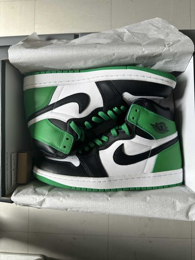 Nike Air Jordan 1 Retro High OG "Celtics/Black and Lucky Green" (2023)