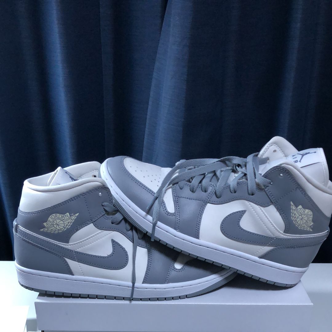 Nike Women's Air Jordan 1 Mid "Grey/Sail"