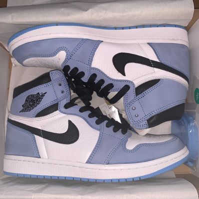 Nike Air Jordan 1 High OG "University Blue"