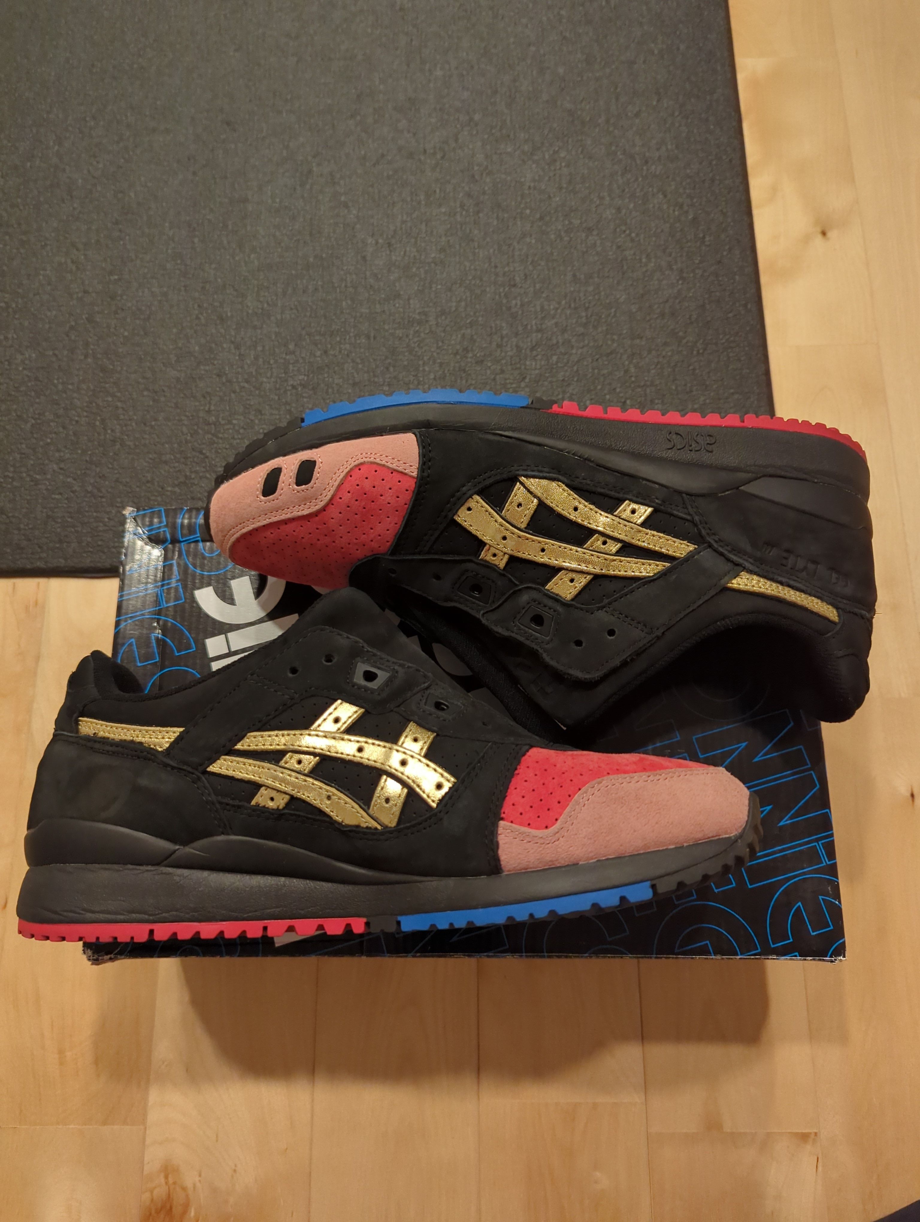 Ronnie Fieg × Asics Gel-Lyte III Tokyo Trio 252.1 "Black/Gold"