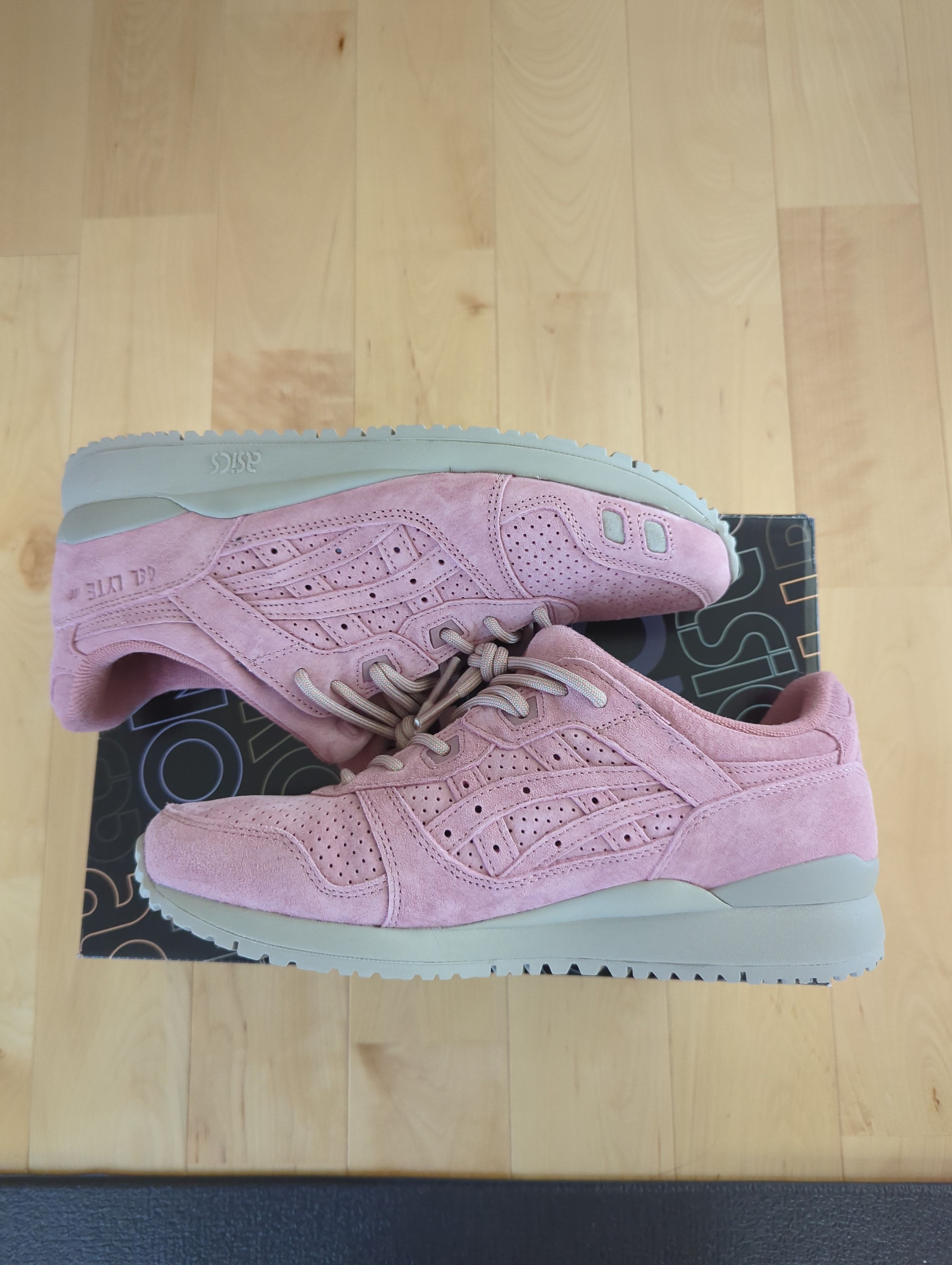 Ronnie Fieg × Asics Gel-Lyte III The Palette "French Clay"