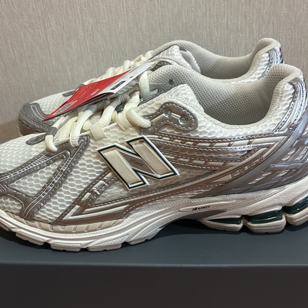 New Balance 1906R "Silver/White"