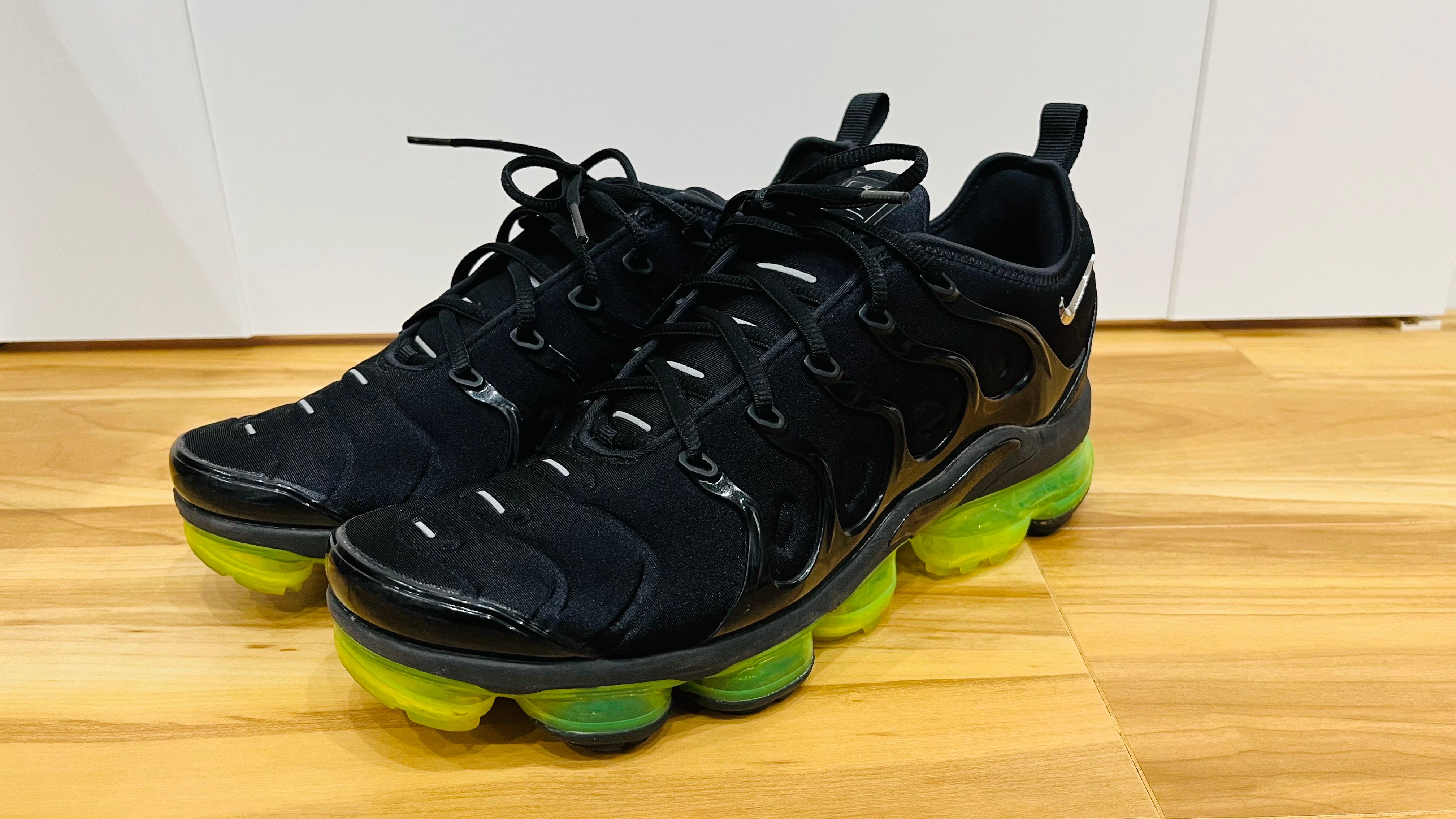 Nike Air Vapormax Plus "Black/Volt Sole"