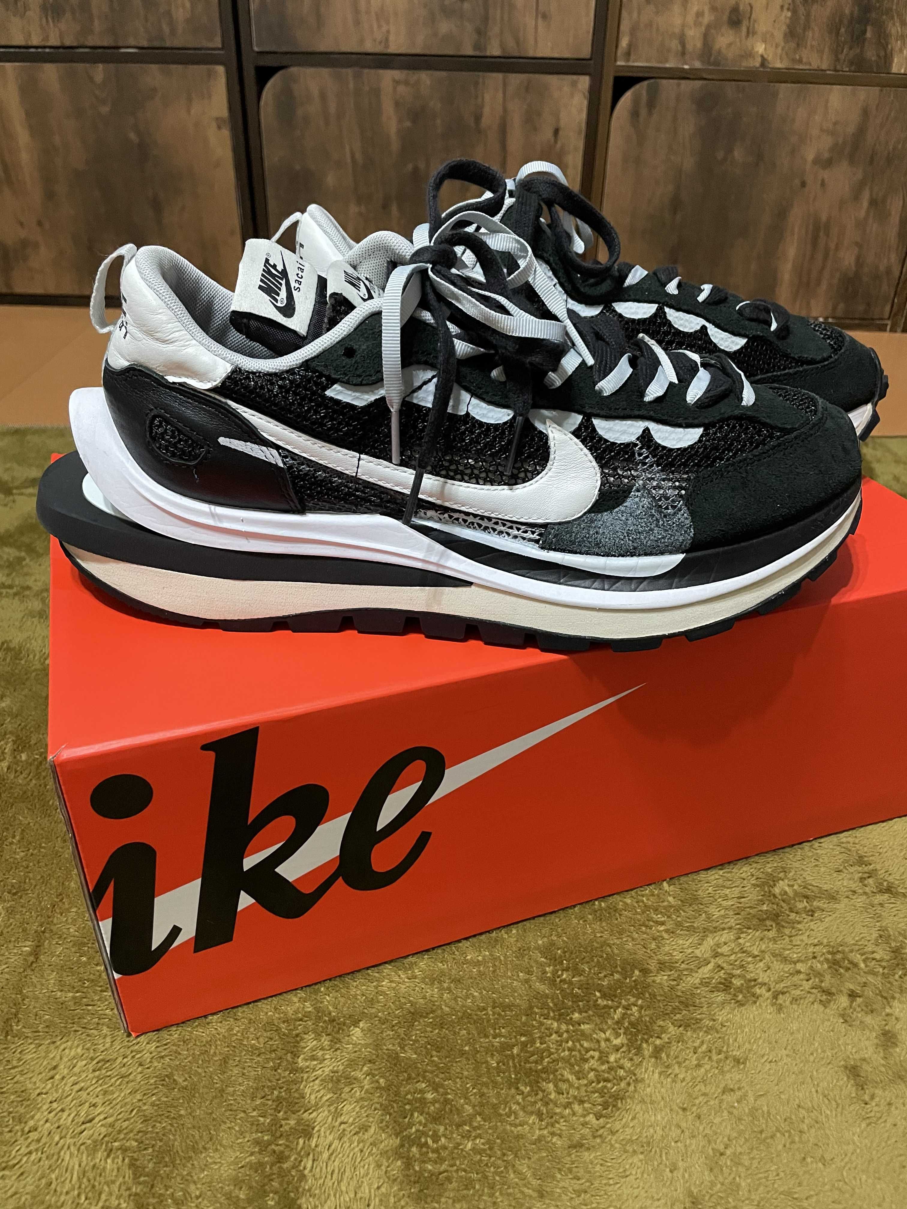 sacai × Nike Vapor Waffle "Black and White"