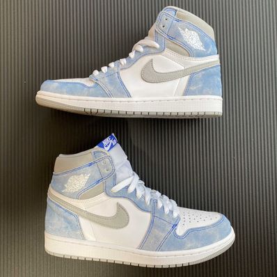 Nike Air Jordan 1 High OG "Hyper Royal"