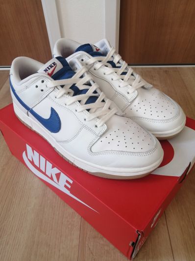 Nike Dunk Low SE "Royal and Gum"