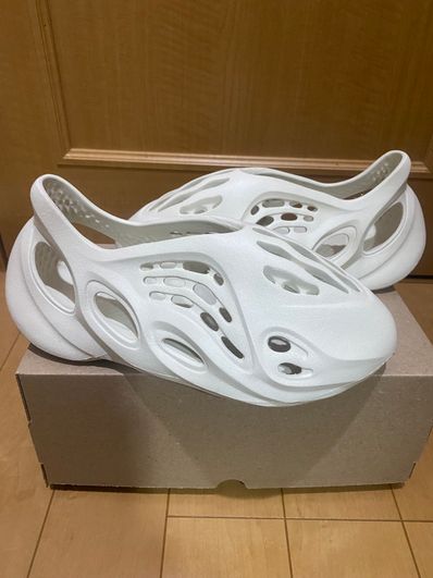 adidas YEEZY Foam Runner "Sand"