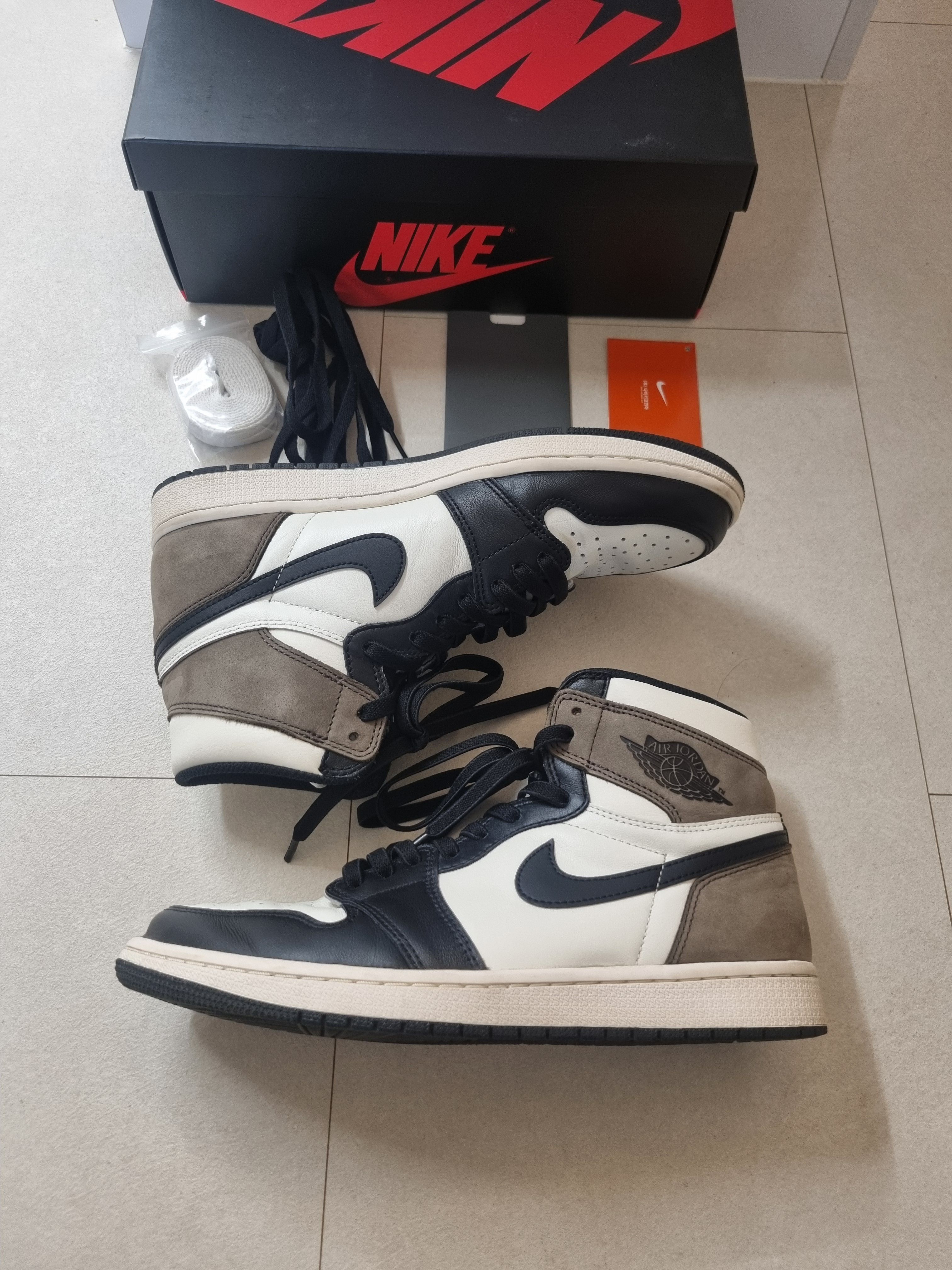 Nike Air Jordan 1 High OG "Sail/Dark Mocha/Black"