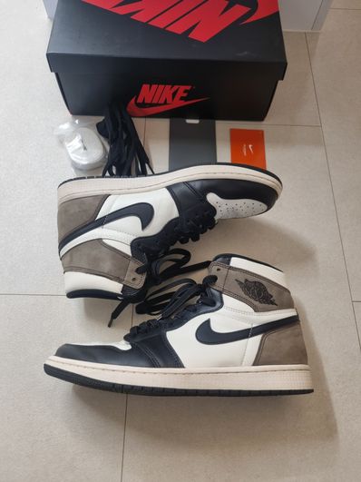 Nike Air Jordan 1 High OG "Sail/Dark Mocha/Black"