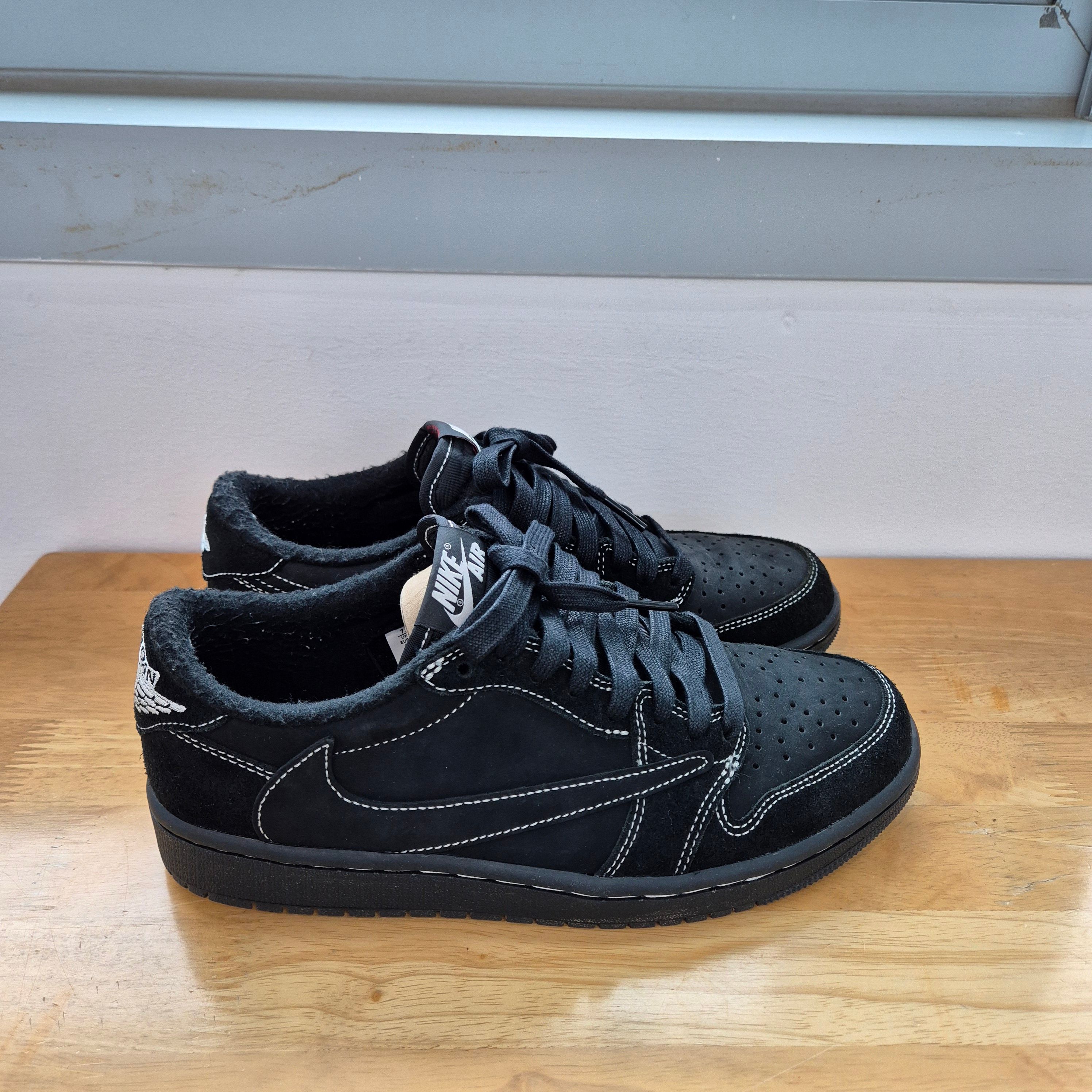 Travis Scott × Nike Air Jordan 1 Low OG SP "Black Phantom"