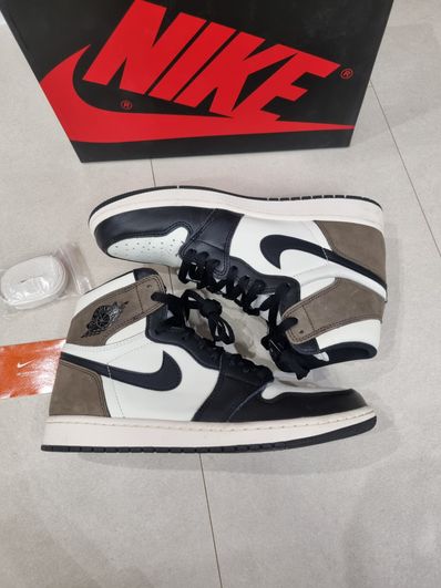 Nike Air Jordan 1 High OG "Sail/Dark Mocha/Black"