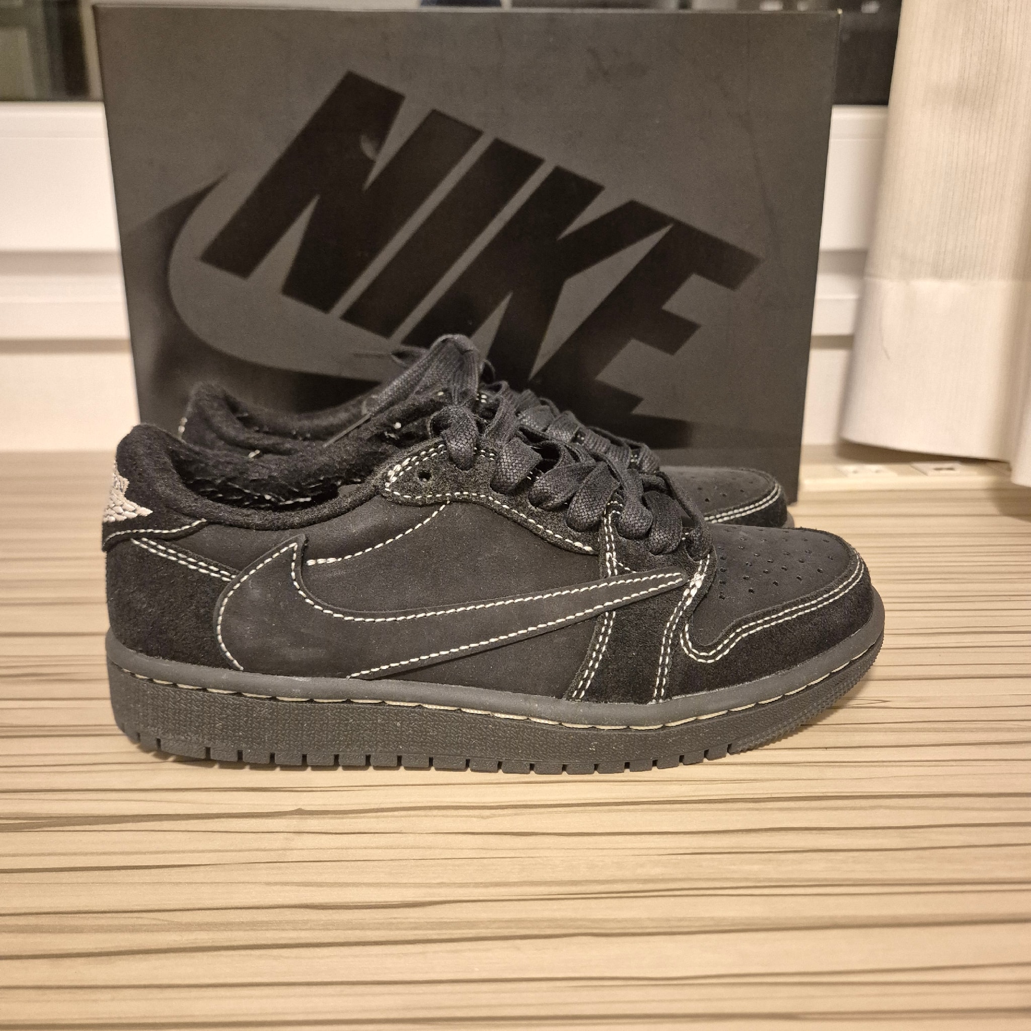 Travis Scott × Nike Air Jordan 1 Low OG SP "Black Phantom"