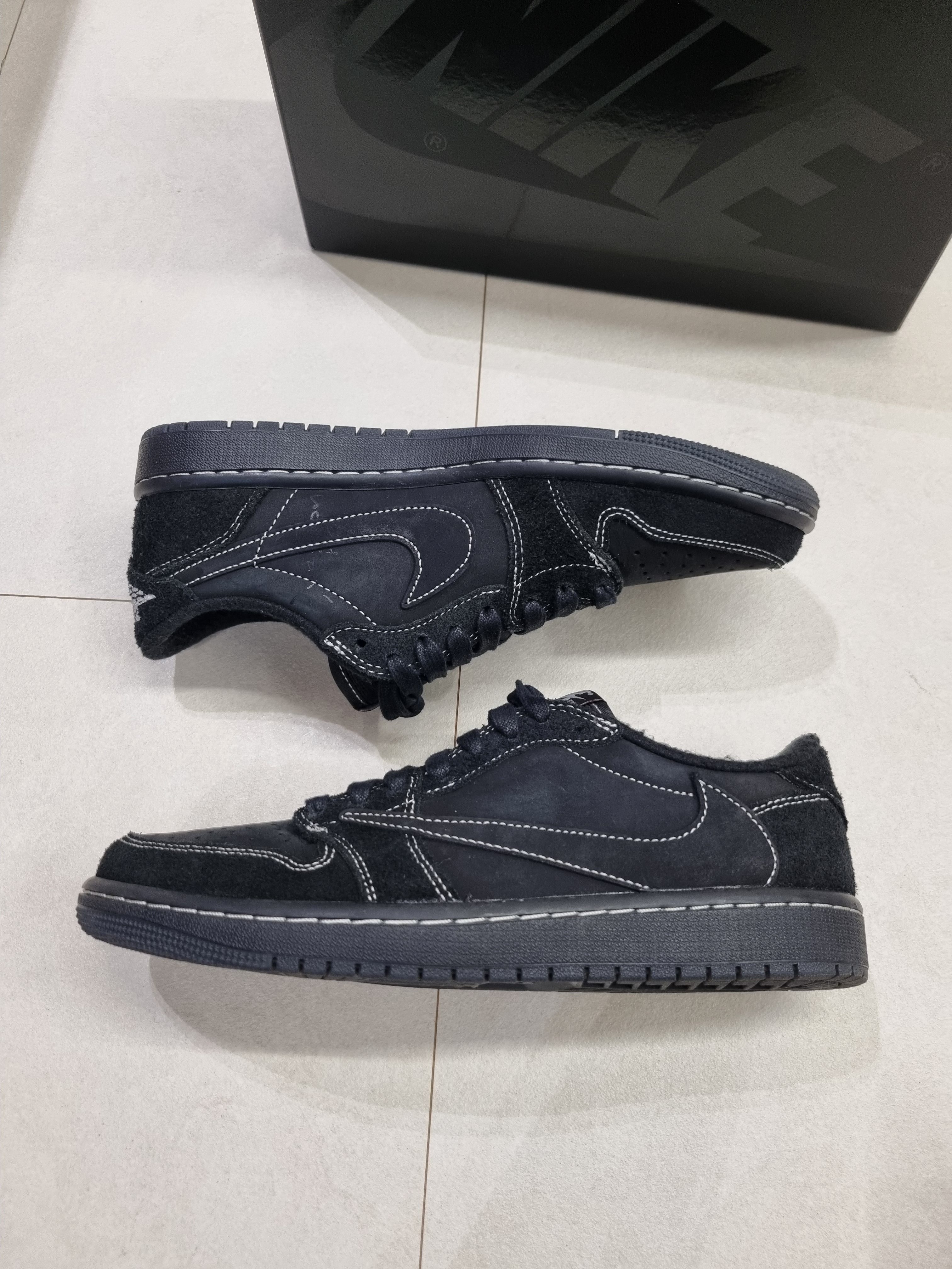 Travis Scott × Nike Air Jordan 1 Low OG SP "Black Phantom"