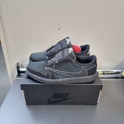 Travis Scott × Nike Air Jordan 1 Low OG SP "Black Phantom"