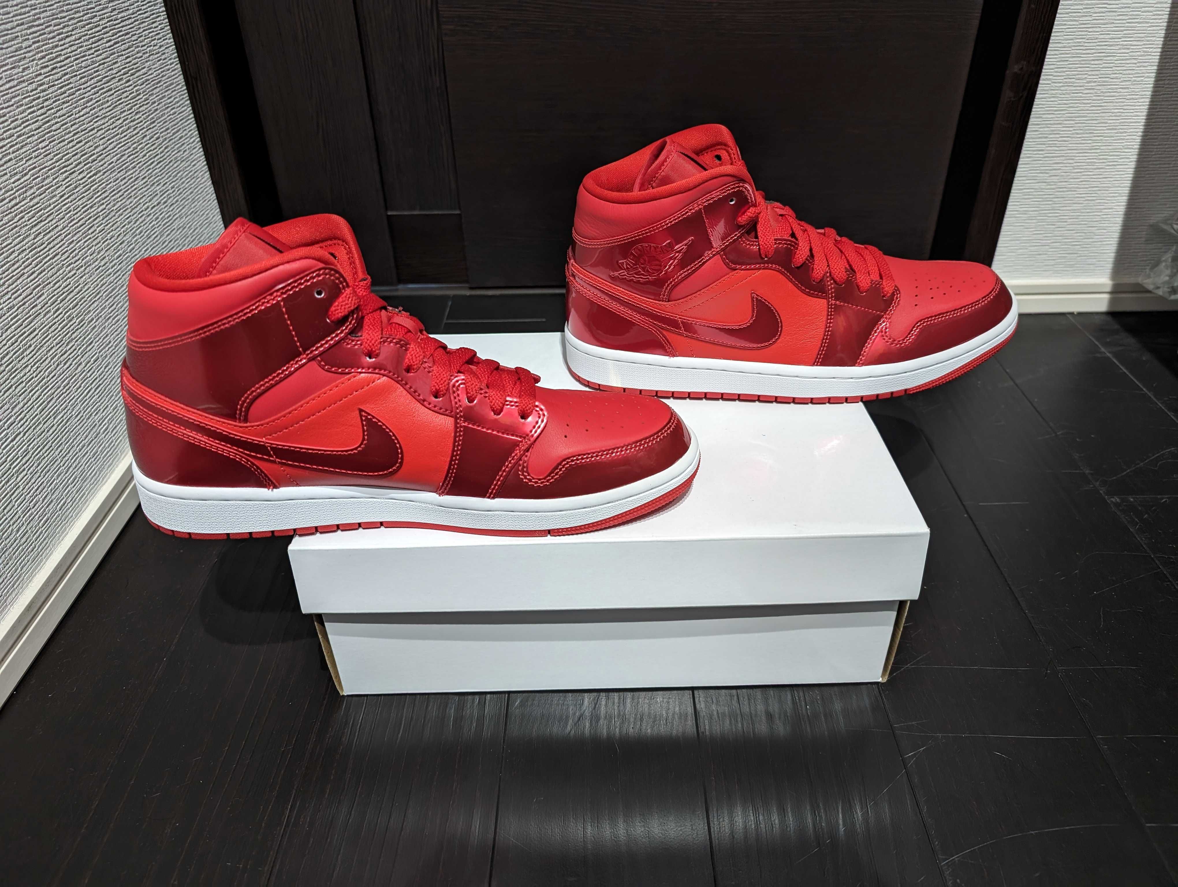 Nike Air Jordan 1 Mid SE "Pomegranate"