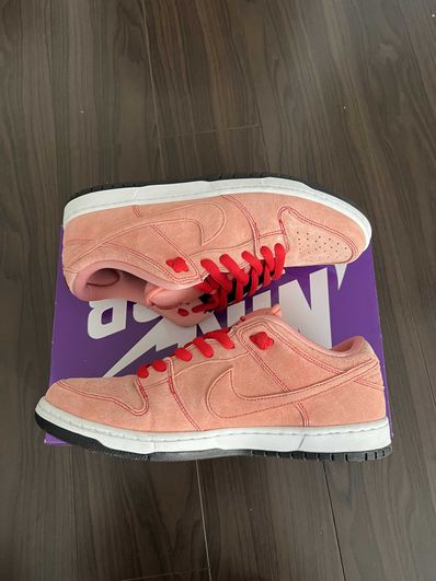 Nike SB Dunk Low "Pink Pig"
