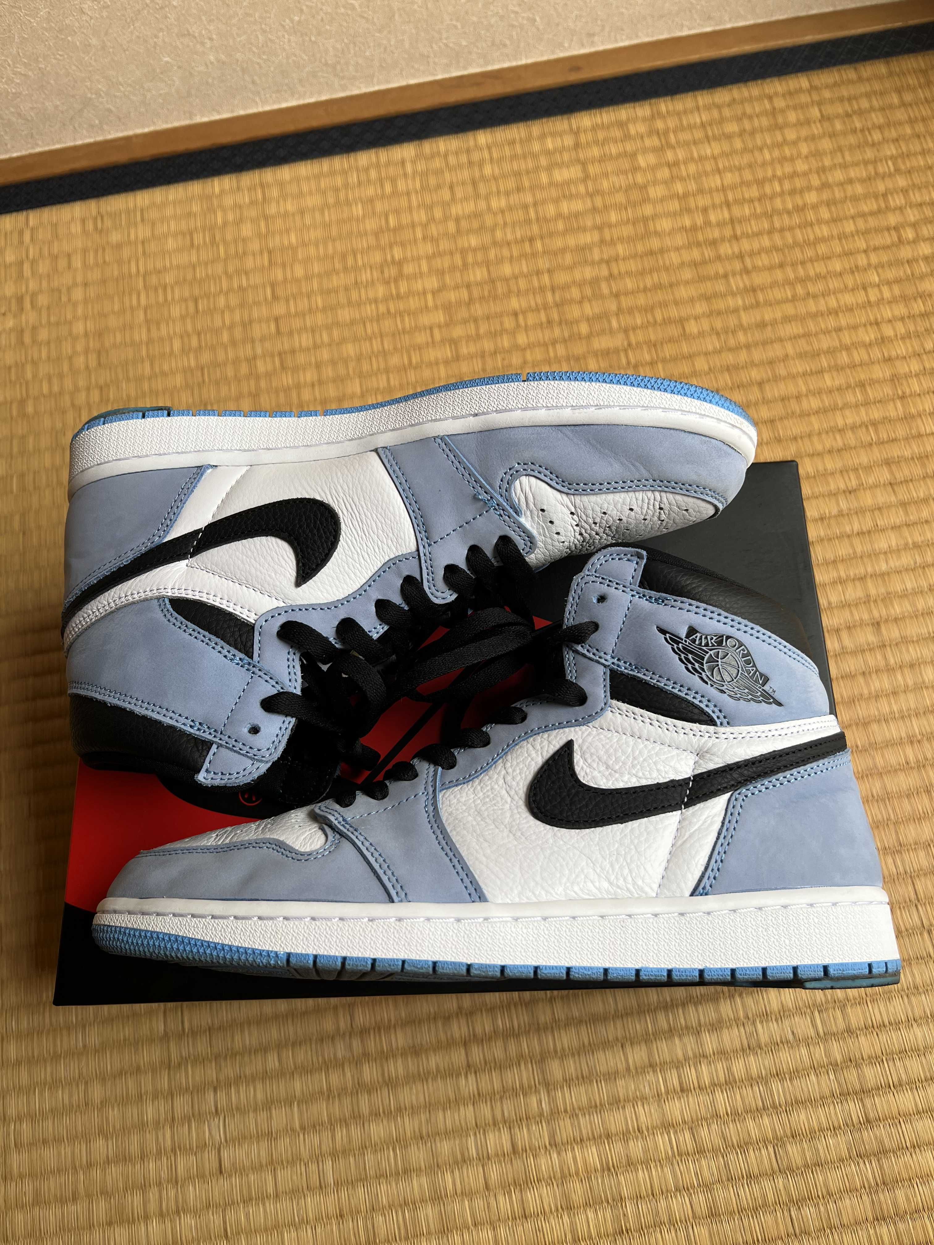 Nike Air Jordan 1 High OG "University Blue"