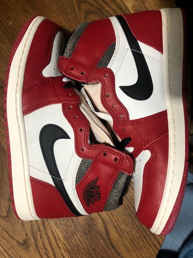 Nike Air Jordan 1 High OG "Lost & Found/Chicago"