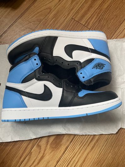 Nike Air Jordan 1 Retro High OG "University Blue/UNC Toe"